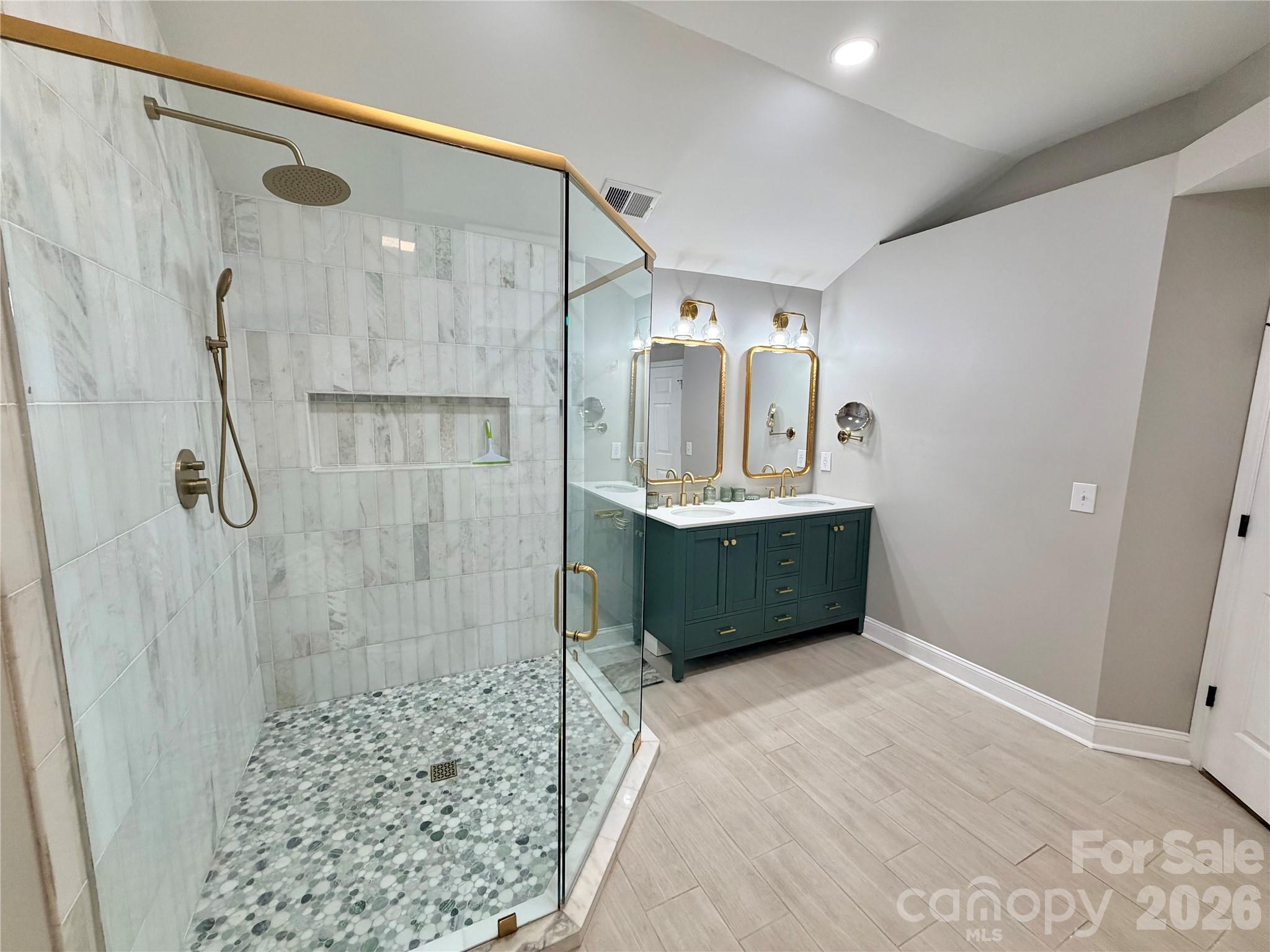 6836 Pin Oak Court — Charlotte