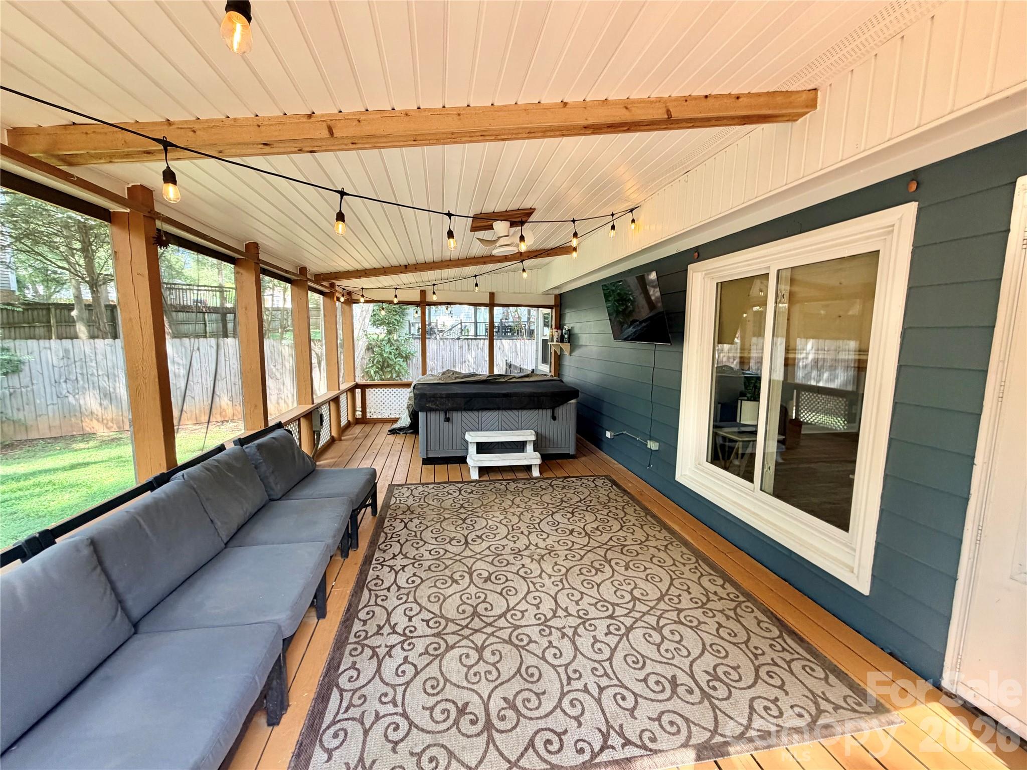 6836 Pin Oak Court — Charlotte