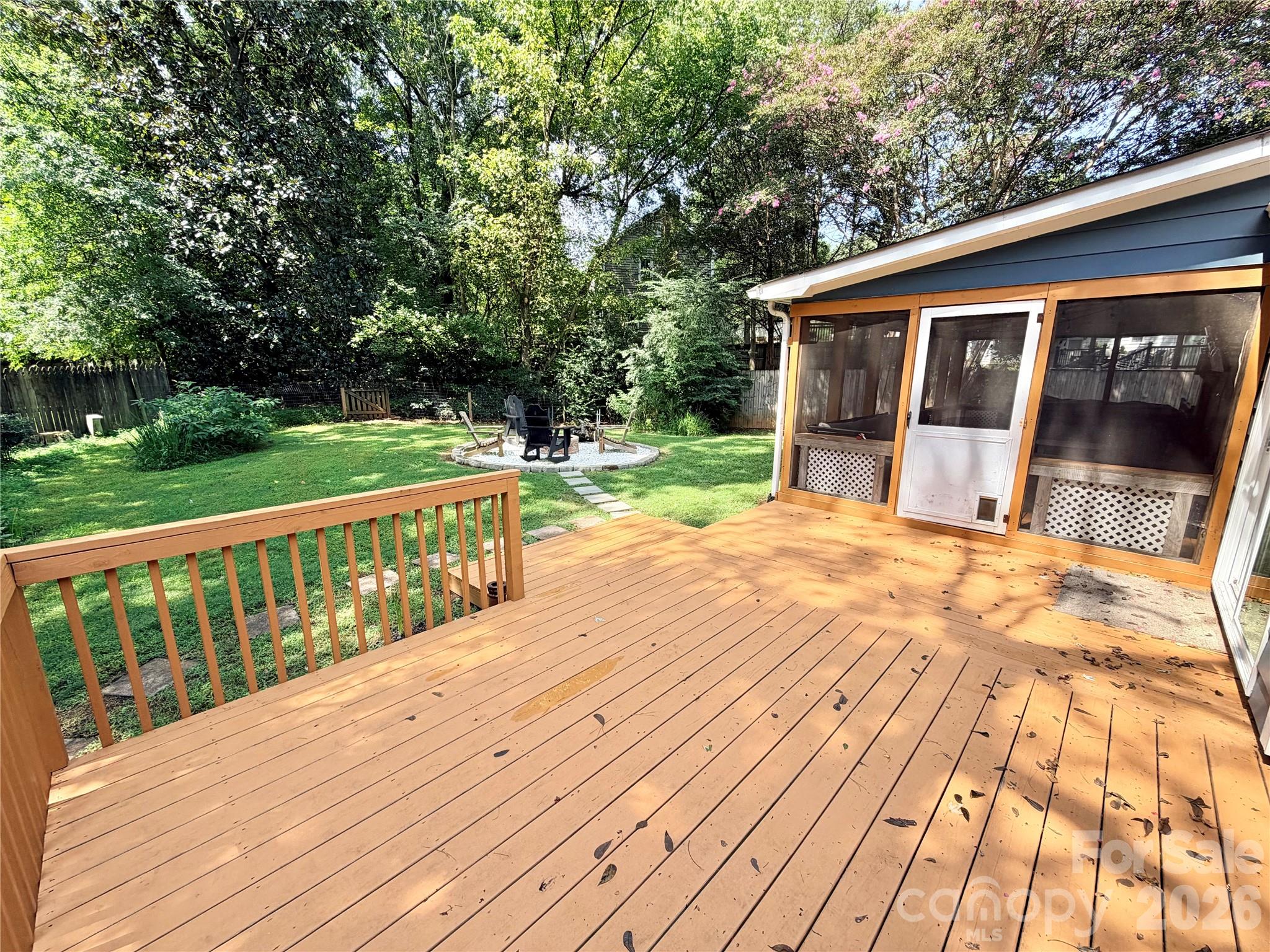 6836 Pin Oak Court — Charlotte