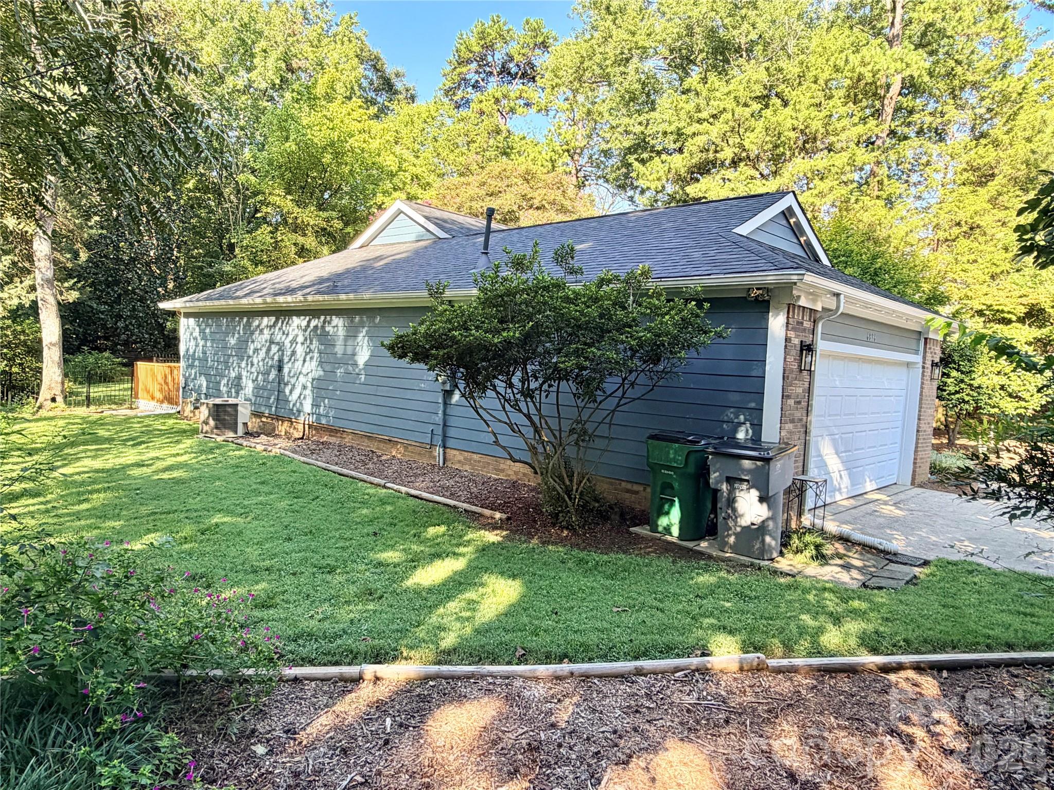 6836 Pin Oak Court — Charlotte
