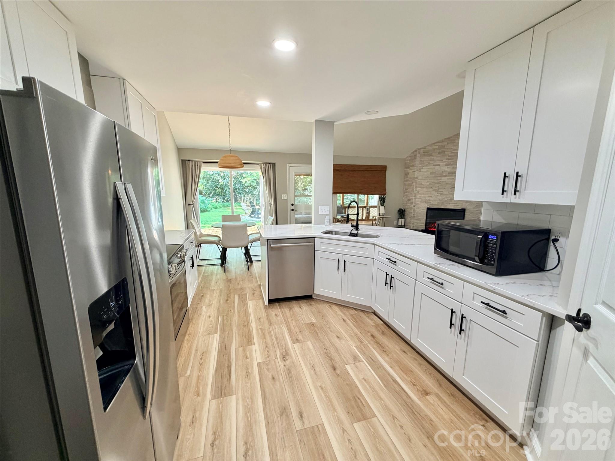 6836 Pin Oak Court — Charlotte