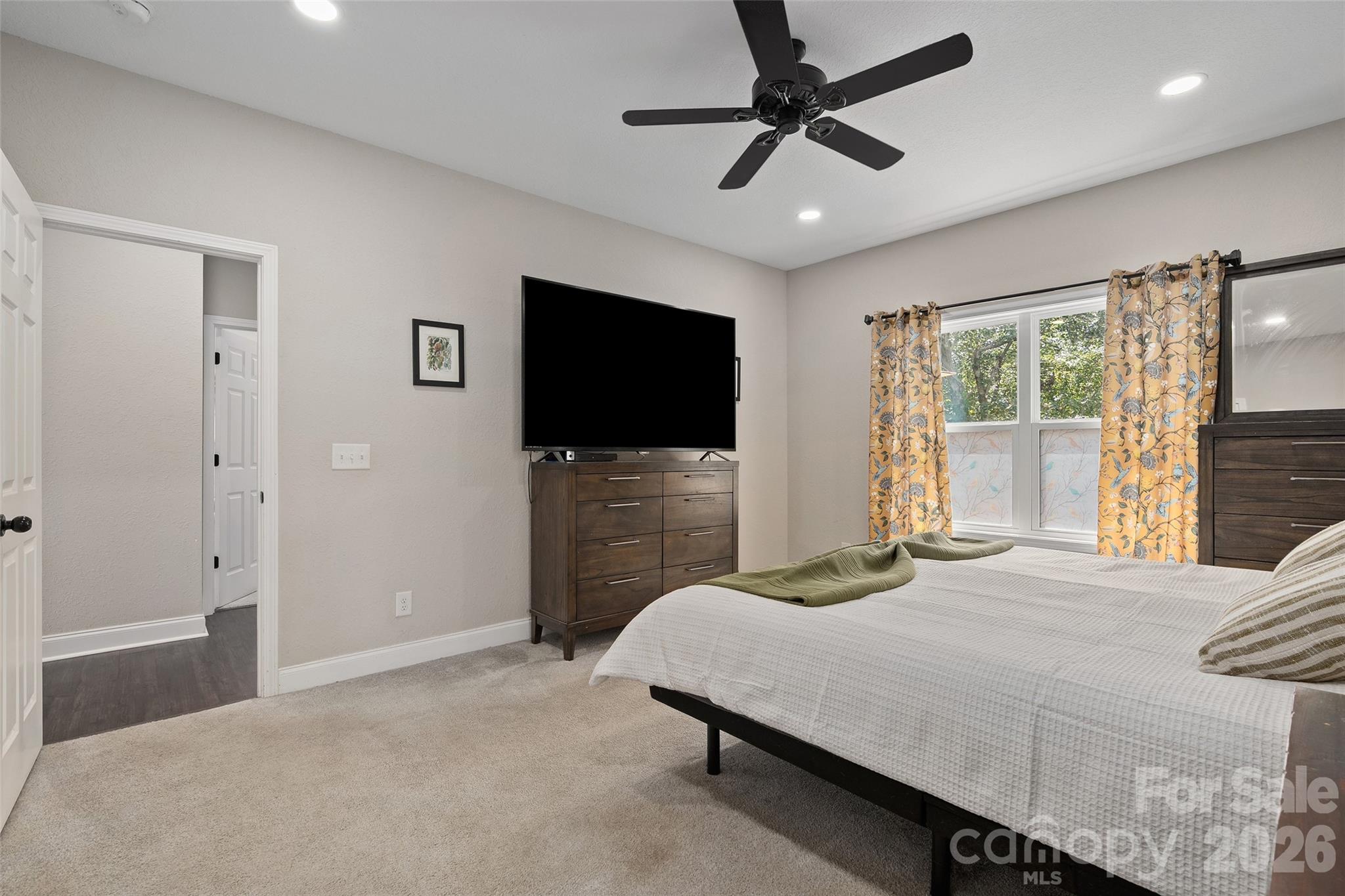 31 Baby Bear Cove — Clyde