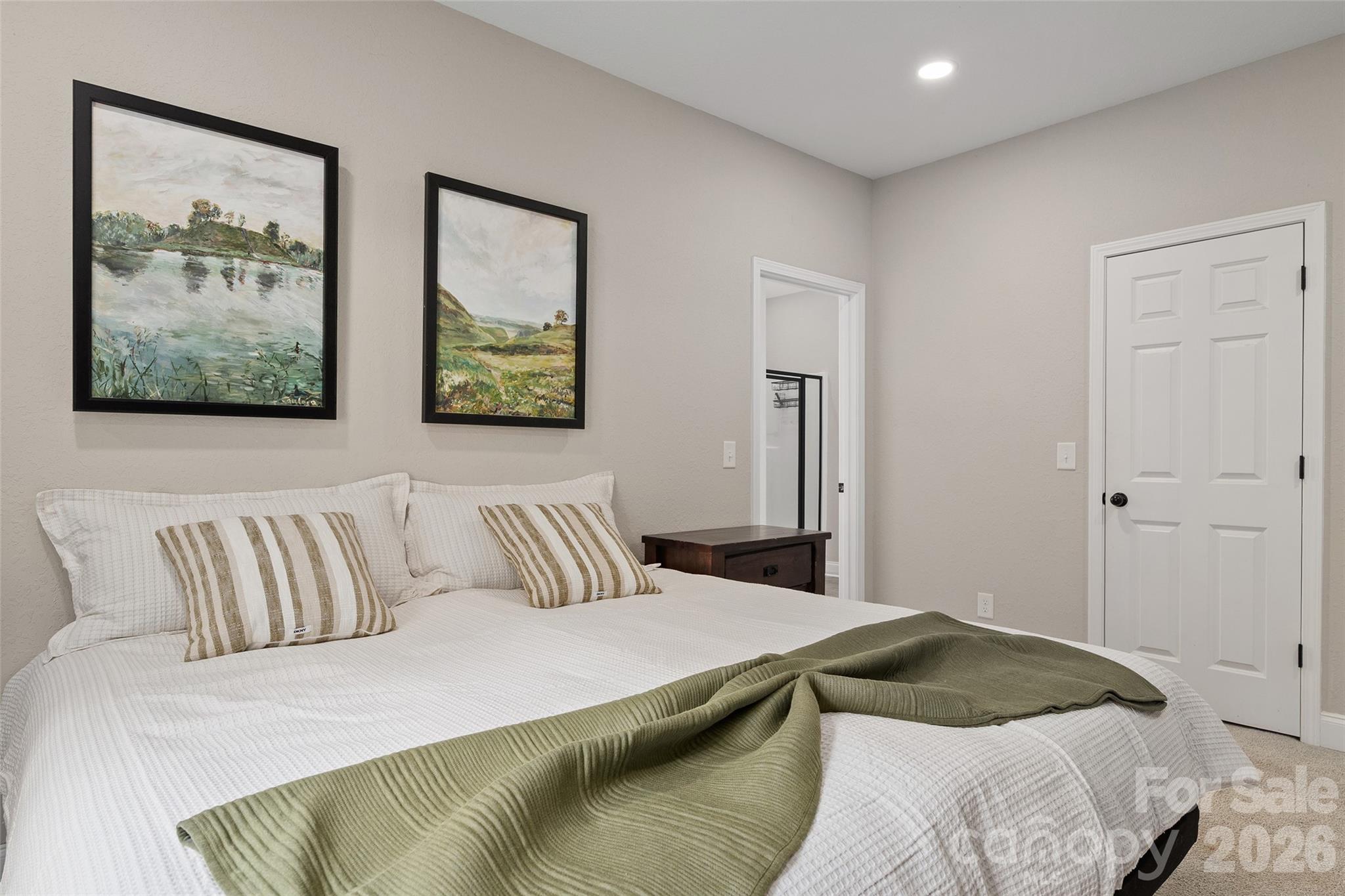 31 Baby Bear Cove — Clyde