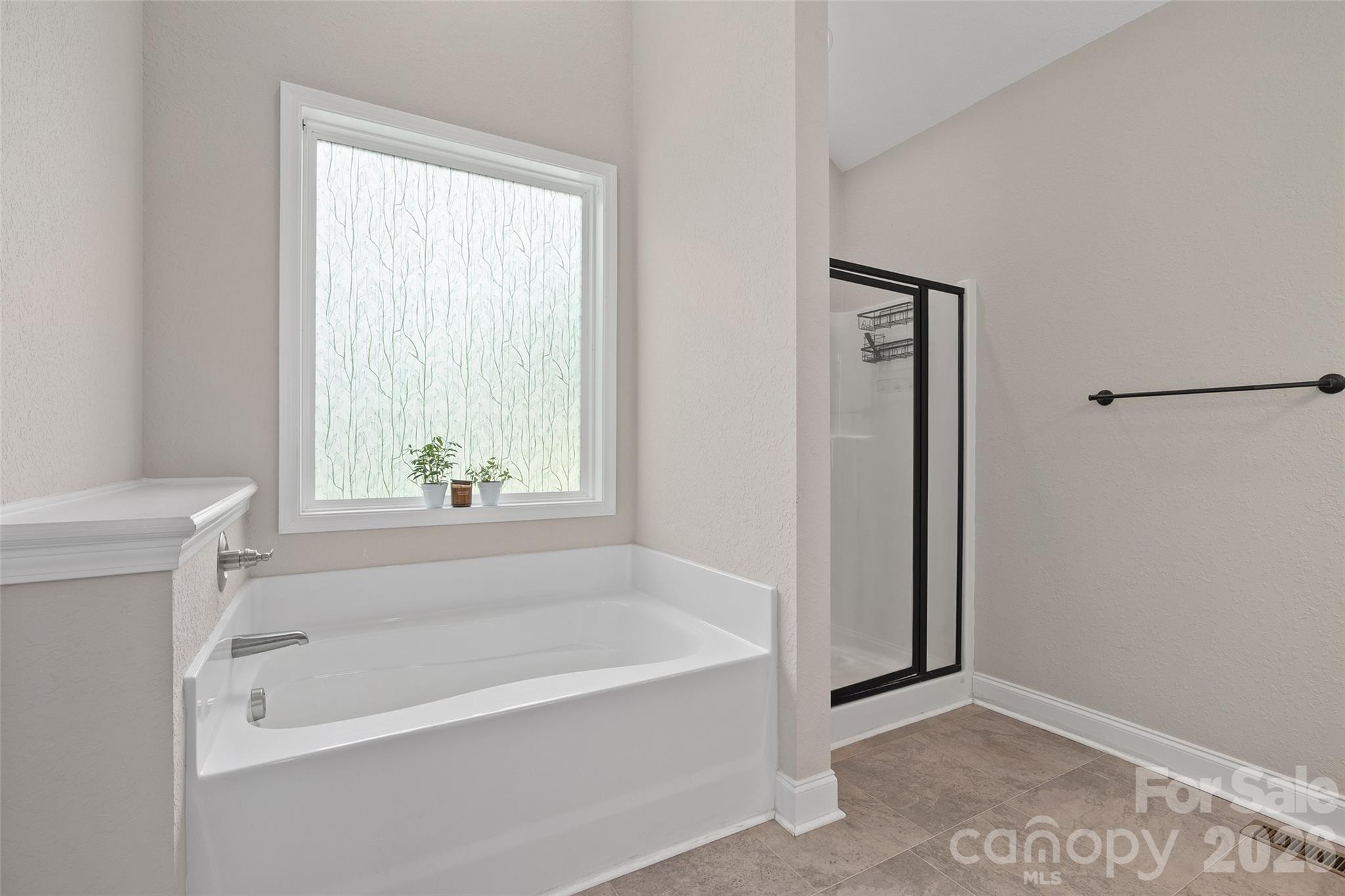 31 Baby Bear Cove — Clyde