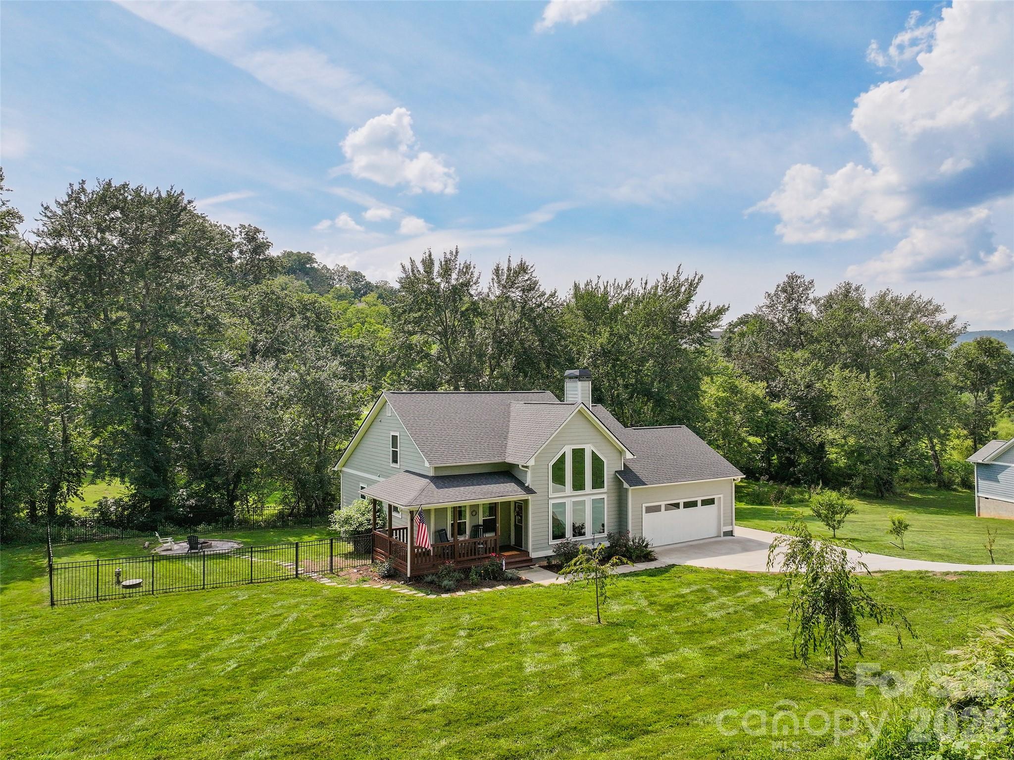 31 Baby Bear Cove — Clyde