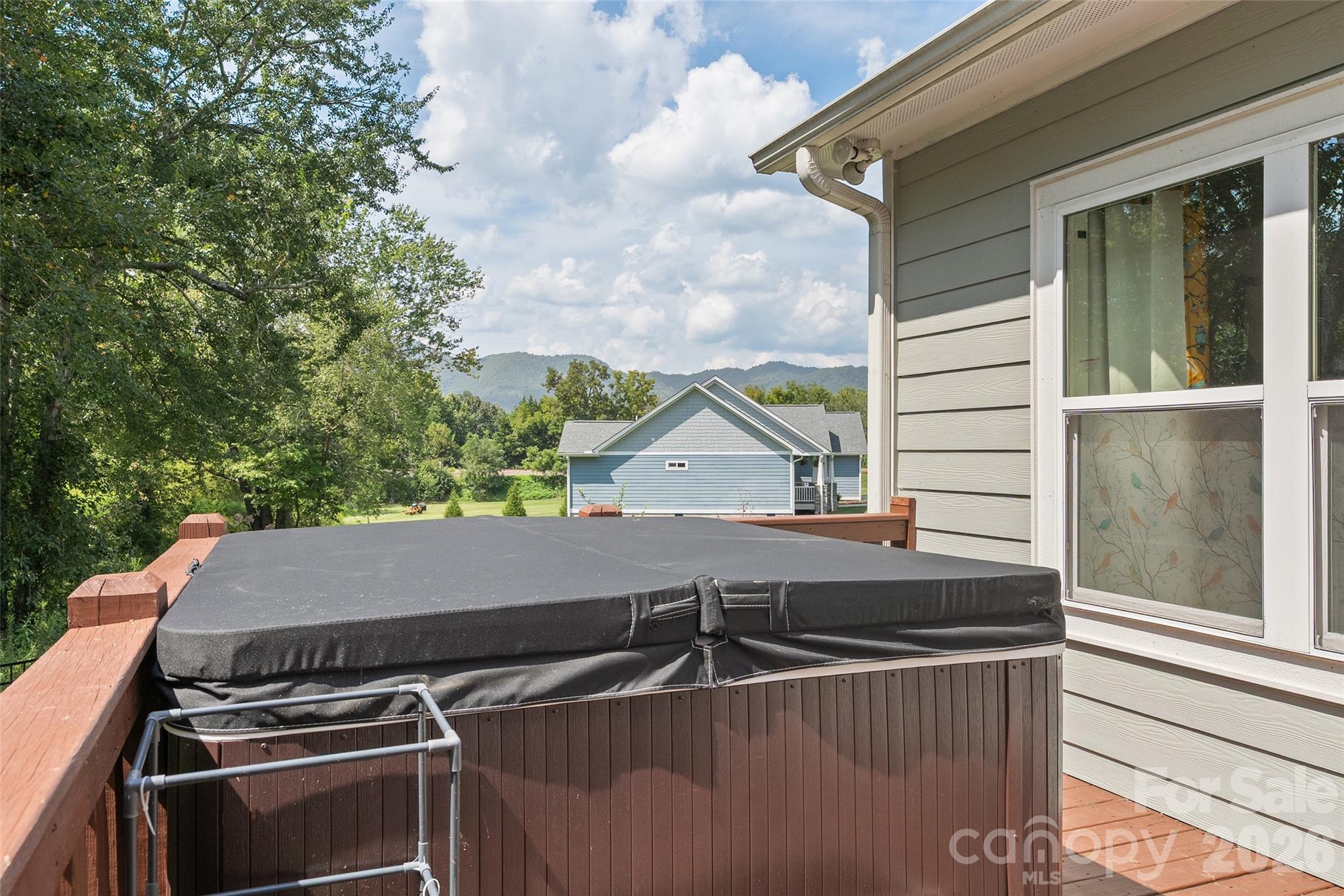 31 Baby Bear Cove — Clyde