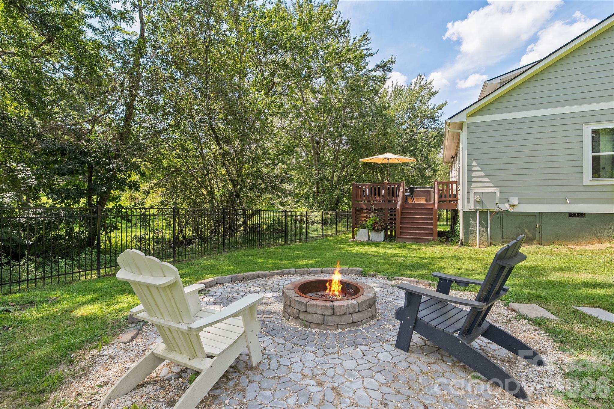 31 Baby Bear Cove — Clyde