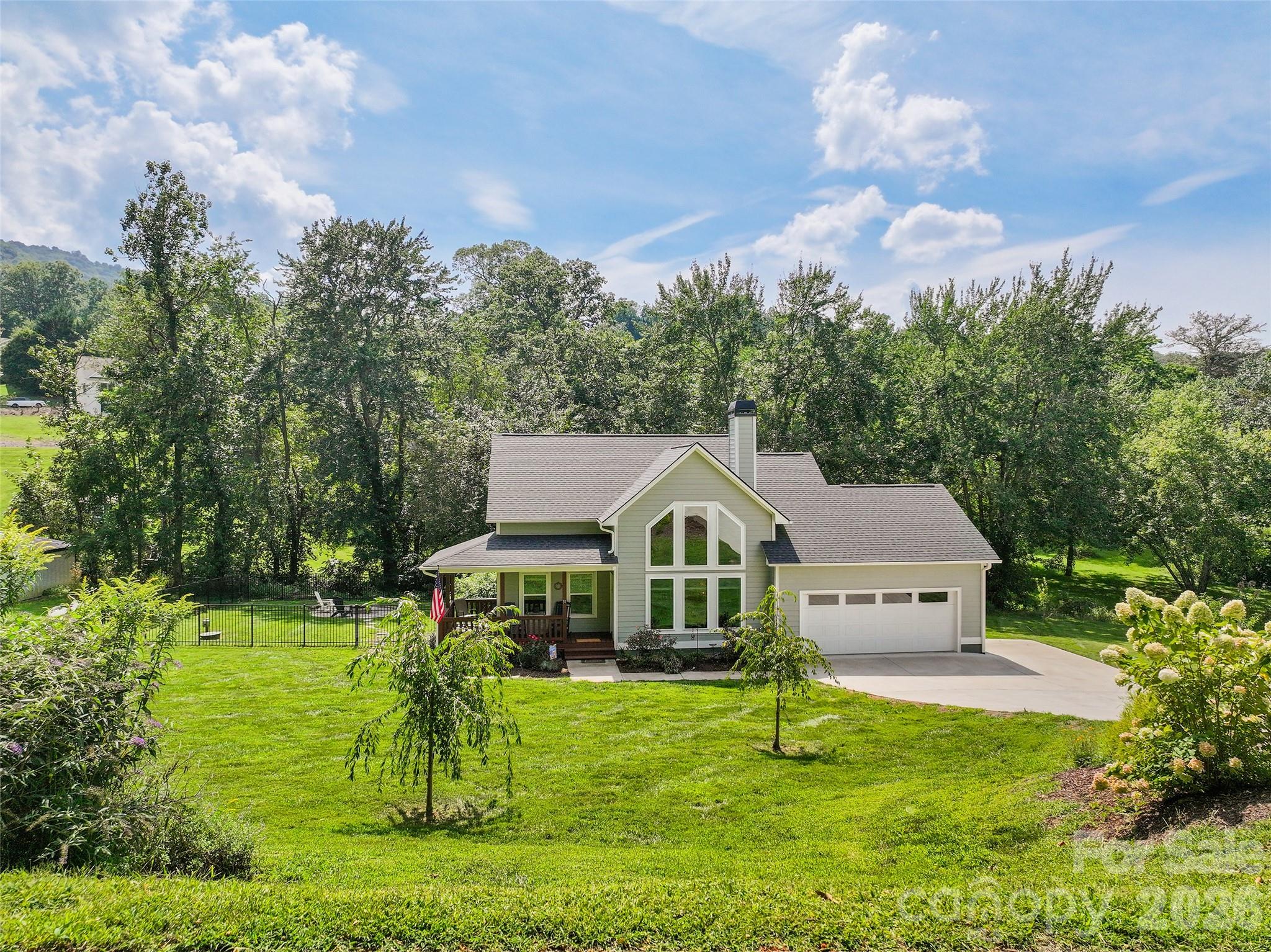 31 Baby Bear Cove — Clyde