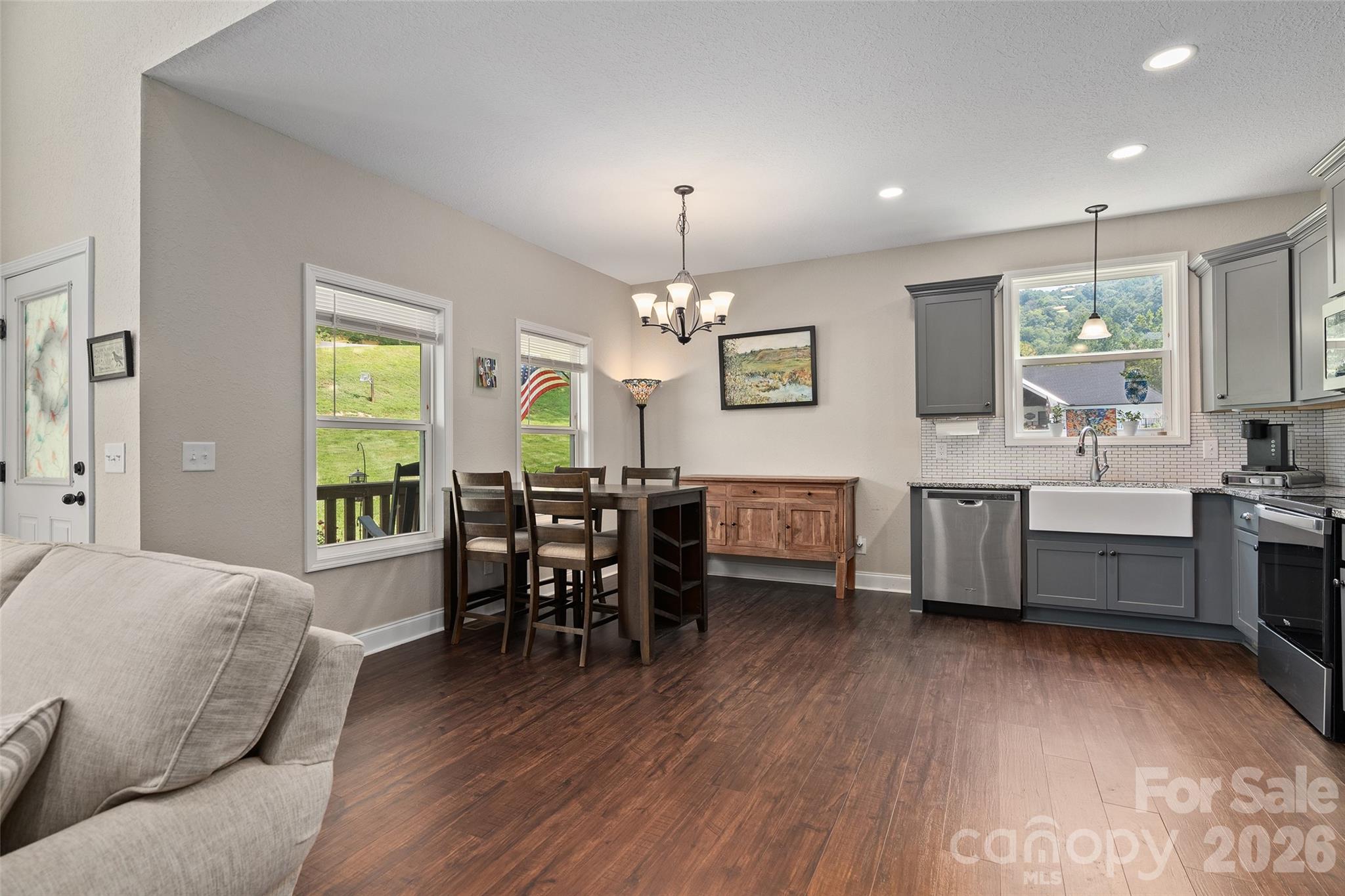 31 Baby Bear Cove — Clyde