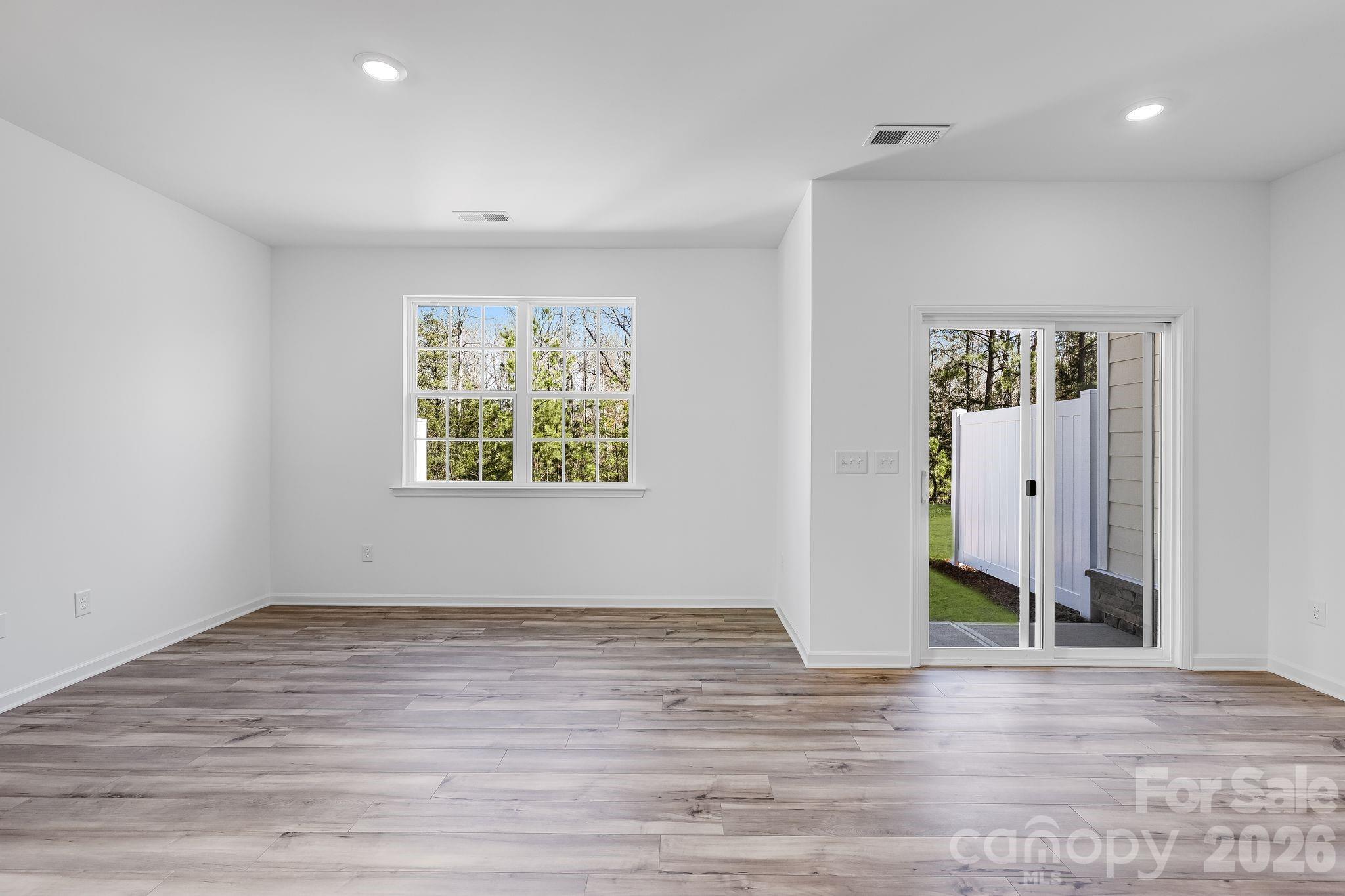 724 Sparano Loop #178 — York