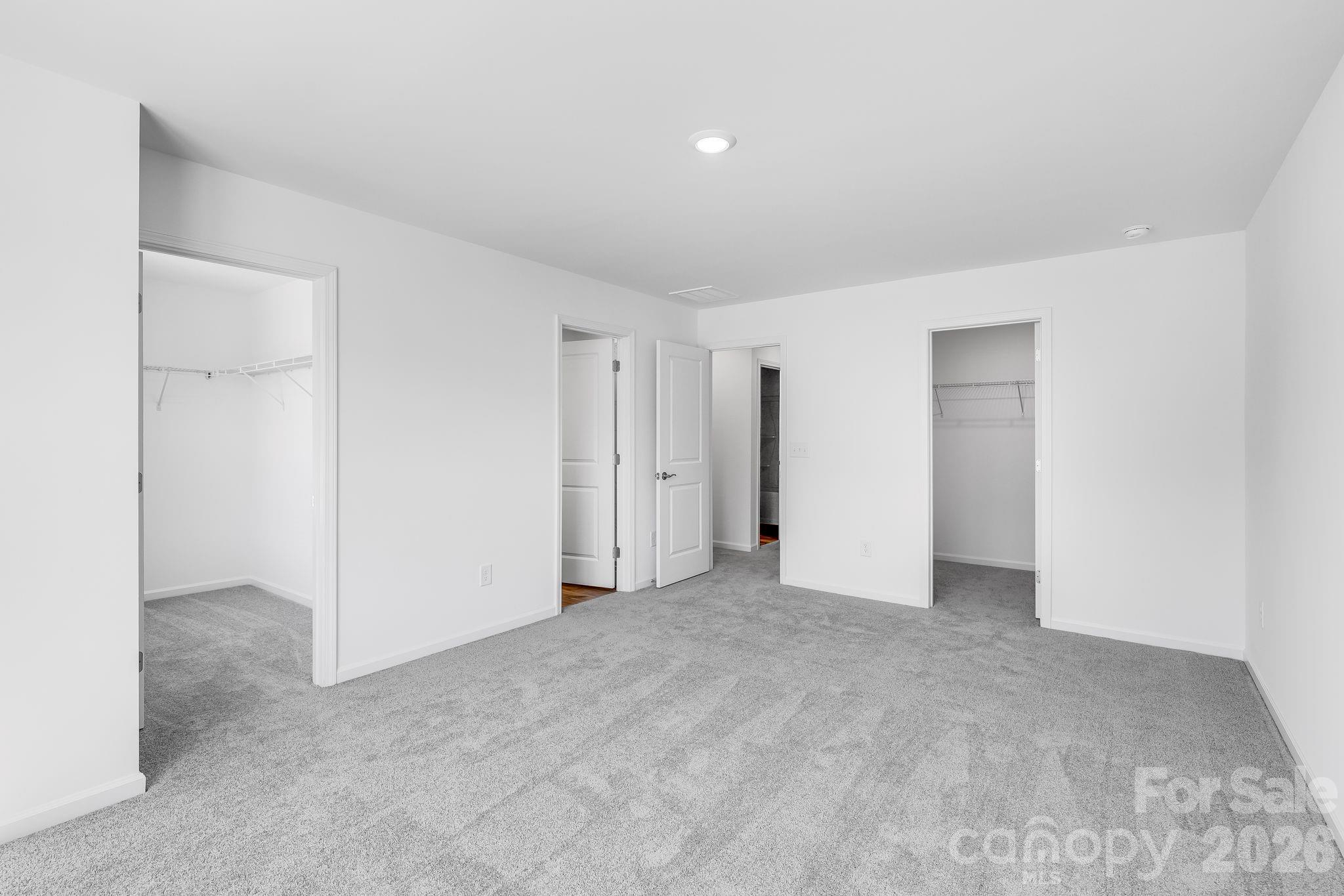 708 Sparano Loop #174 — York