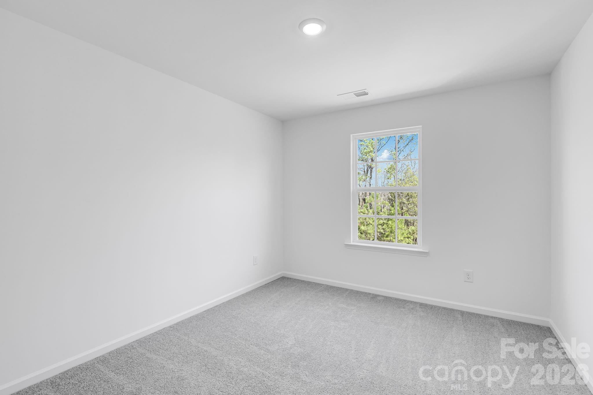 708 Sparano Loop #174 — York