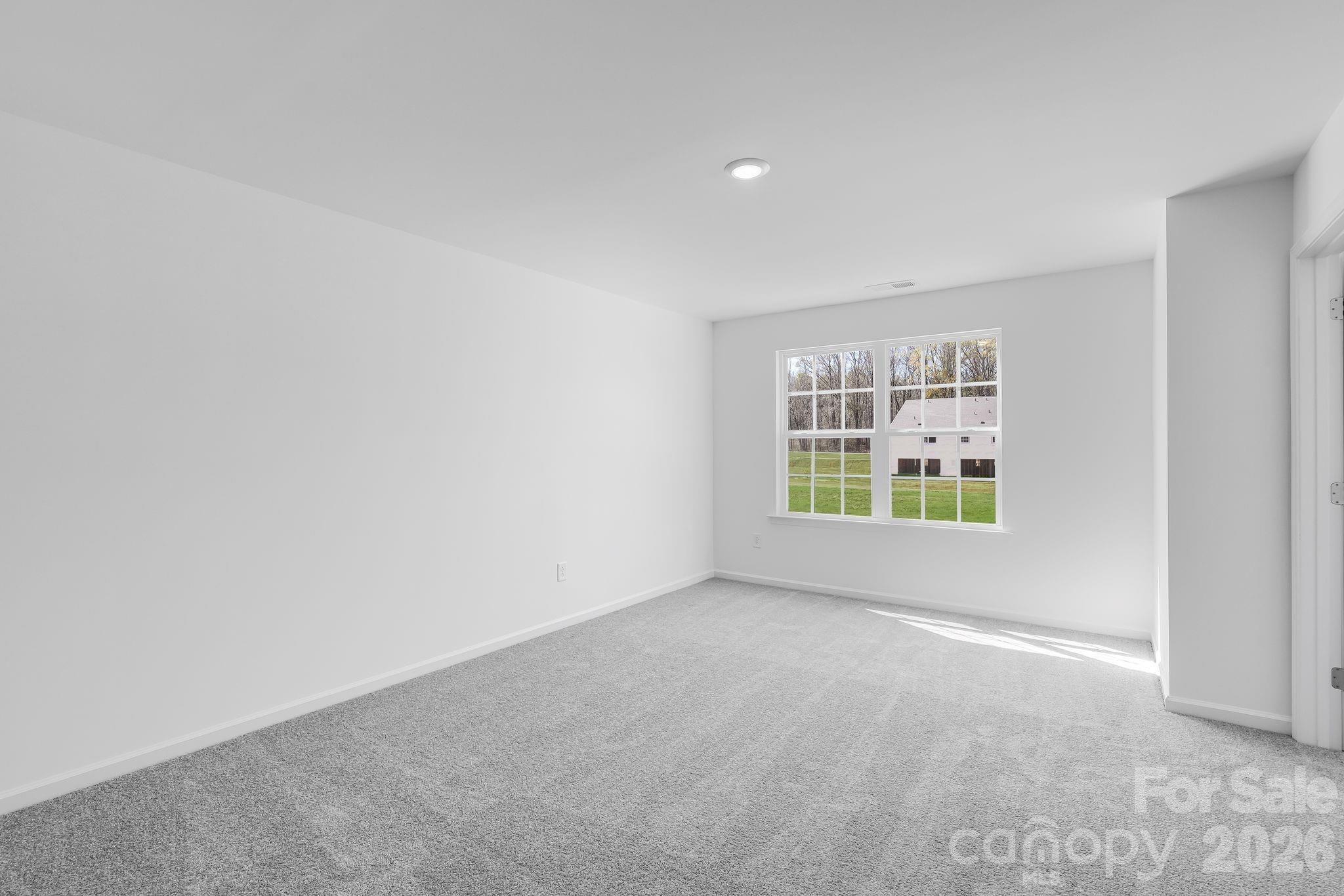 708 Sparano Loop #174 — York