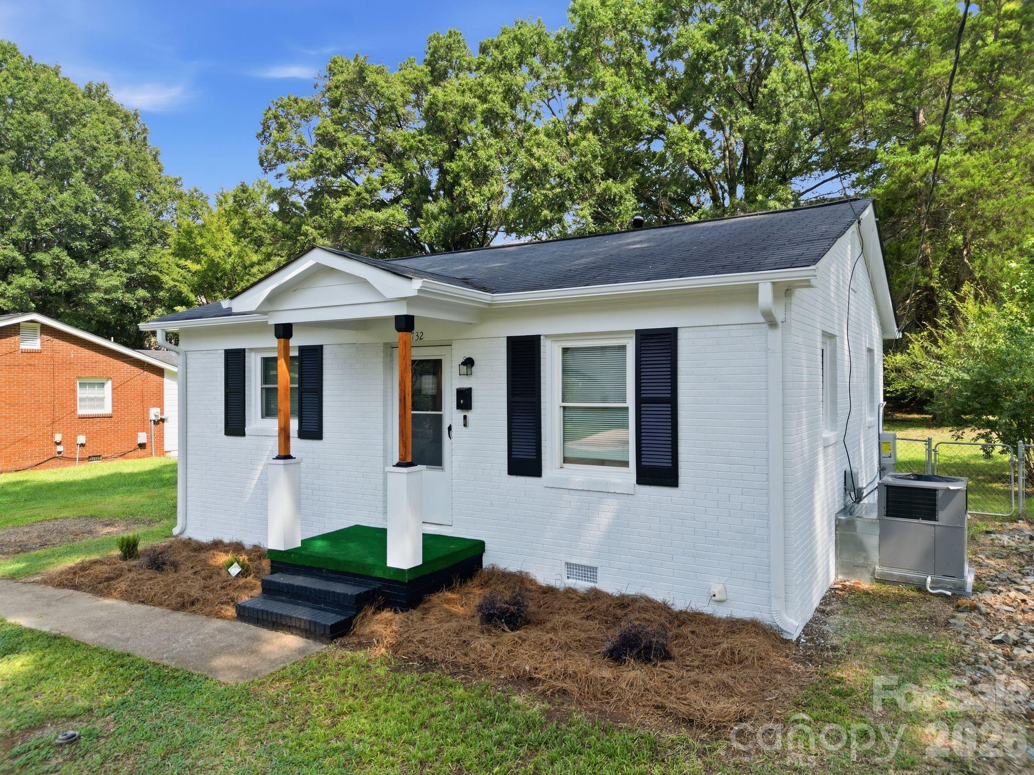 732 Wabash Avenue — Charlotte
