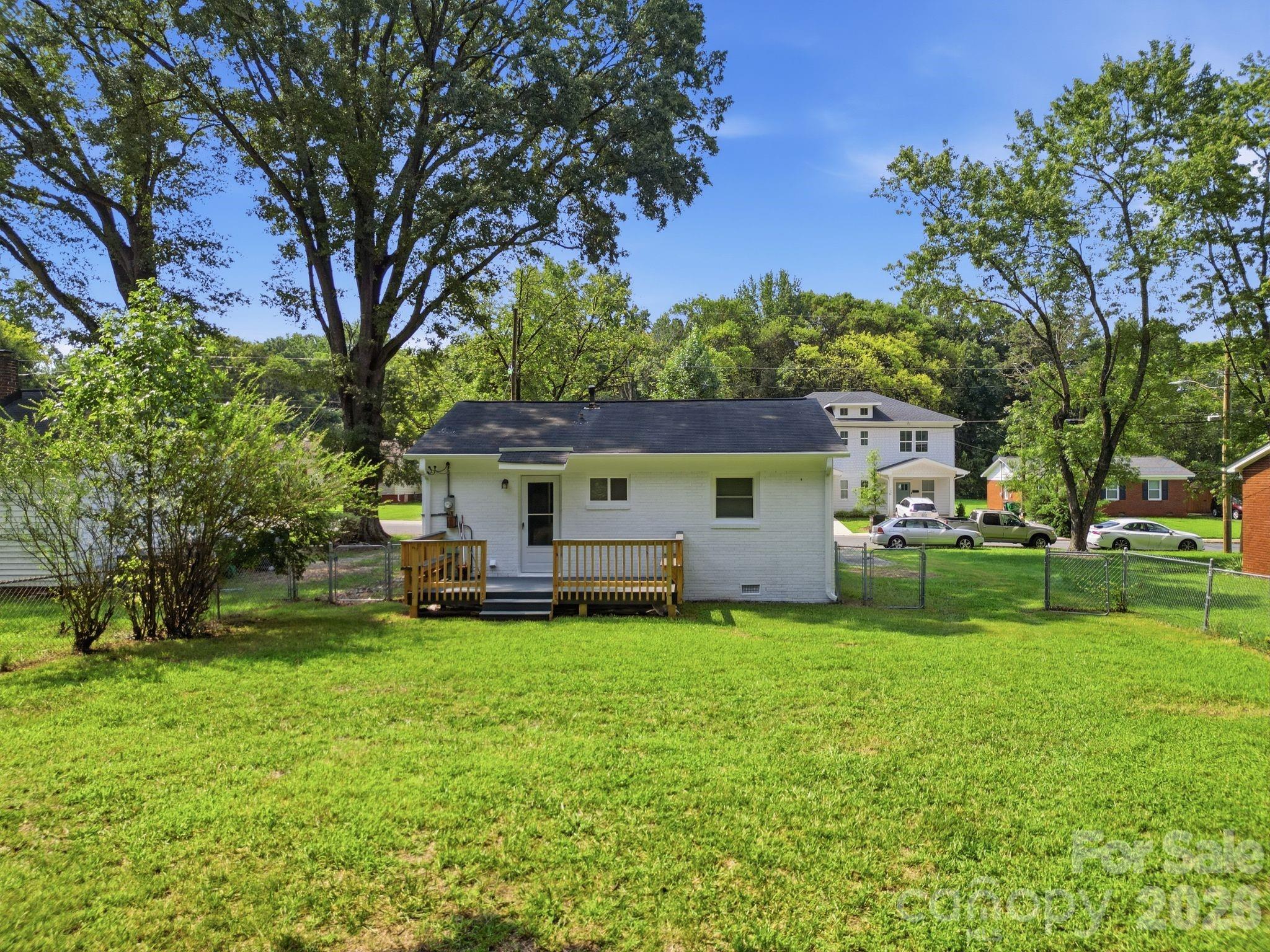732 Wabash Avenue — Charlotte