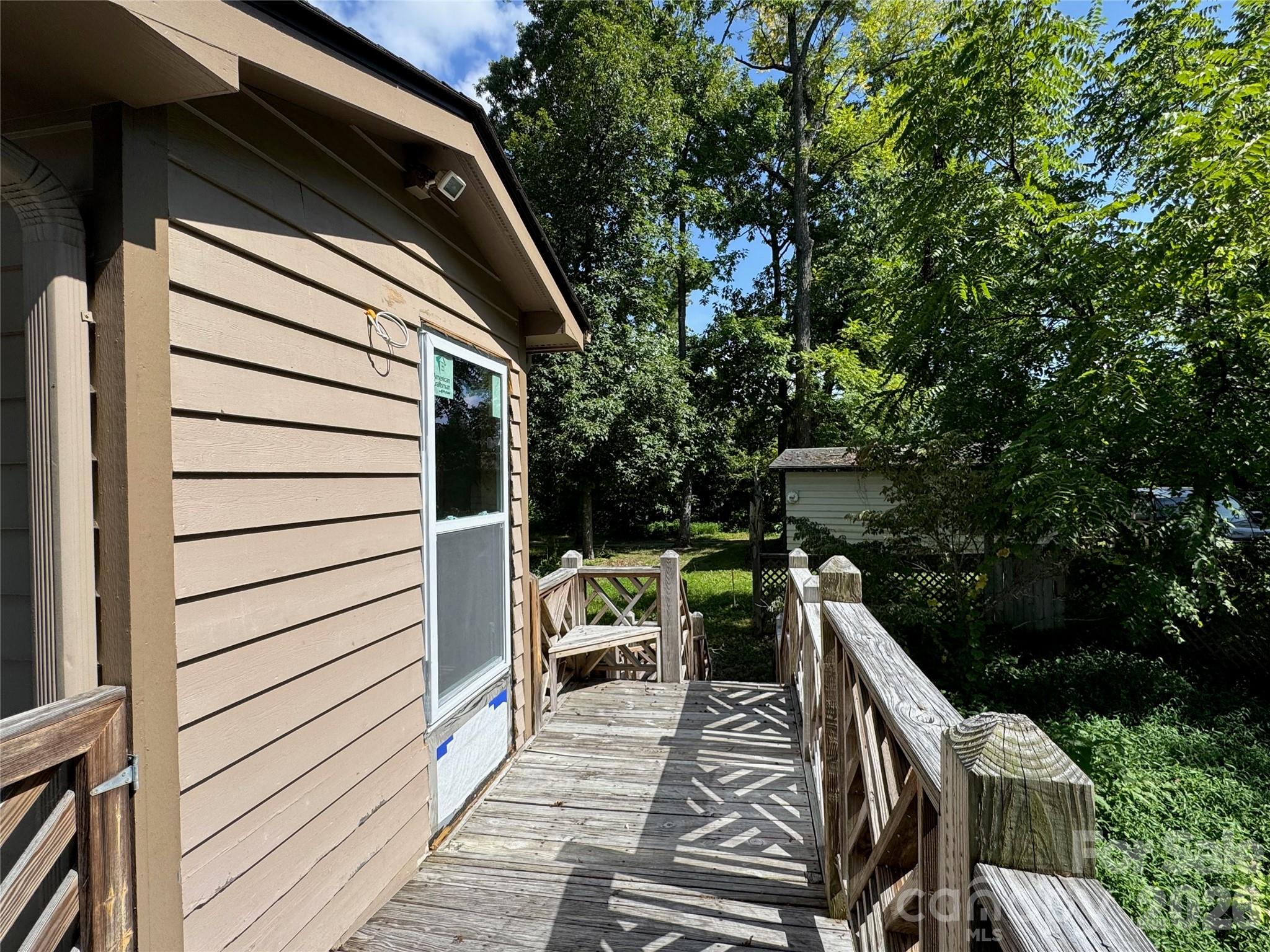 87 Island In The Sky Trail — Weaverville