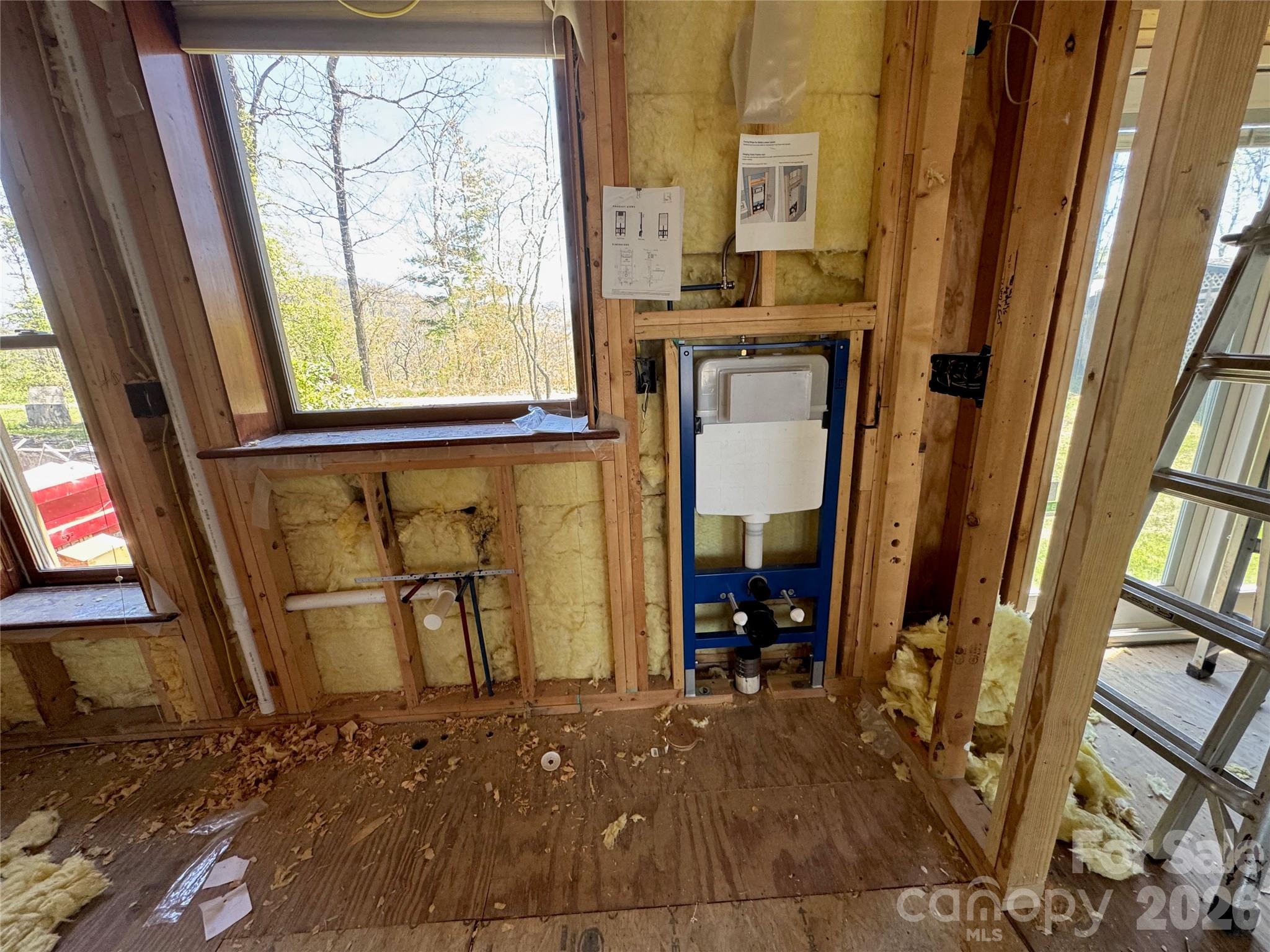 87 Island In The Sky Trail — Weaverville