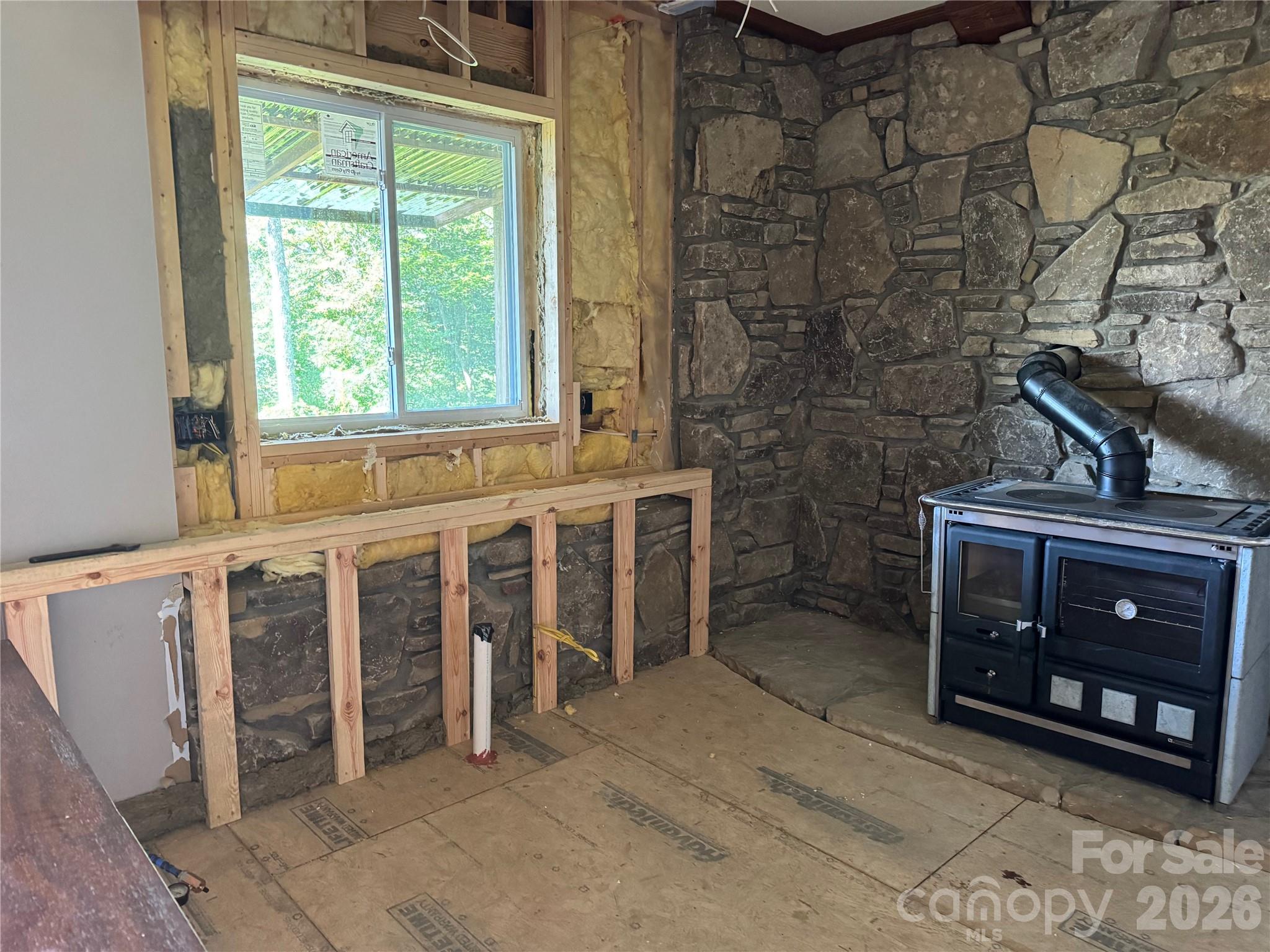 87 Island In The Sky Trail — Weaverville