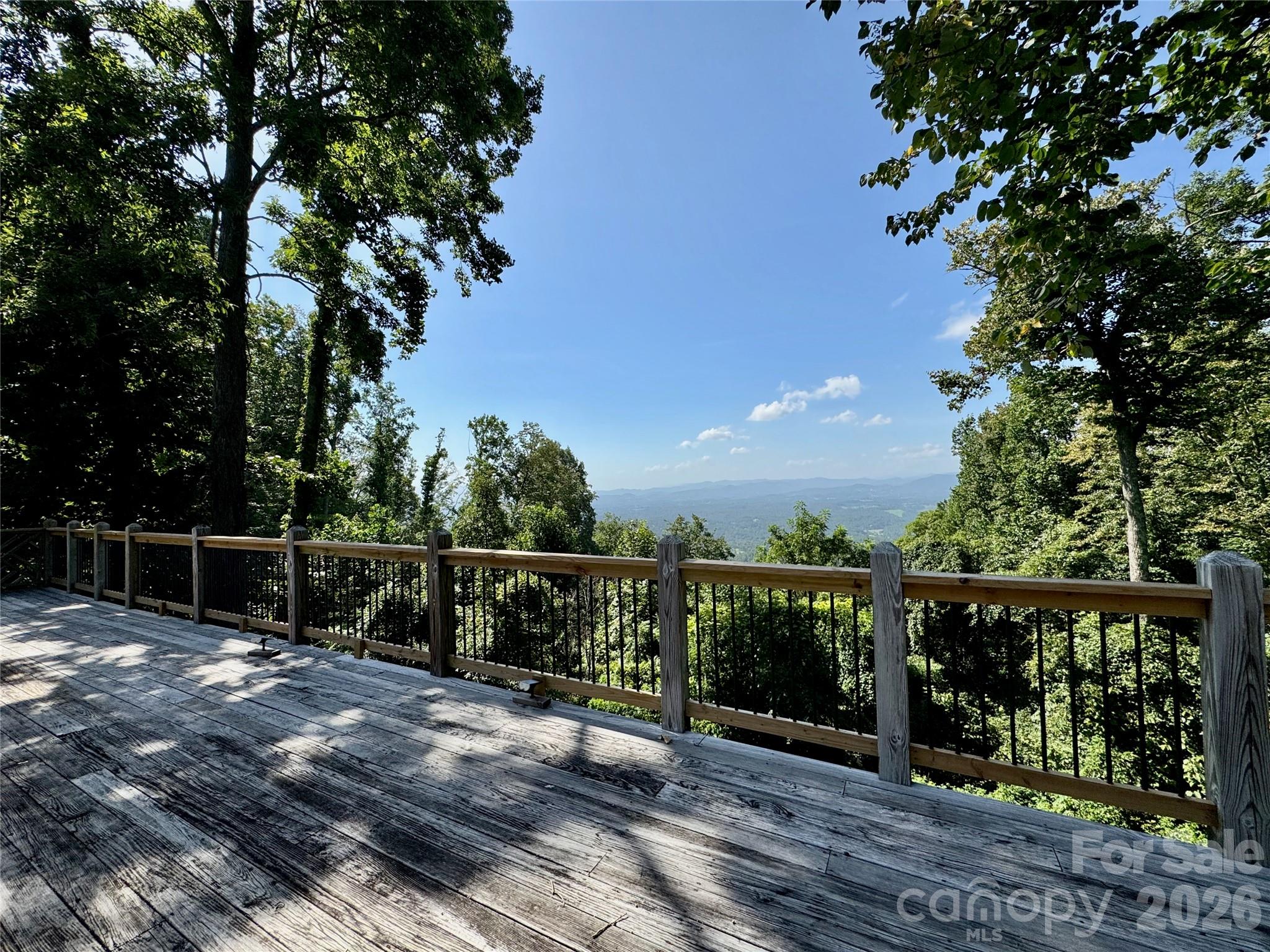 87 Island In The Sky Trail — Weaverville