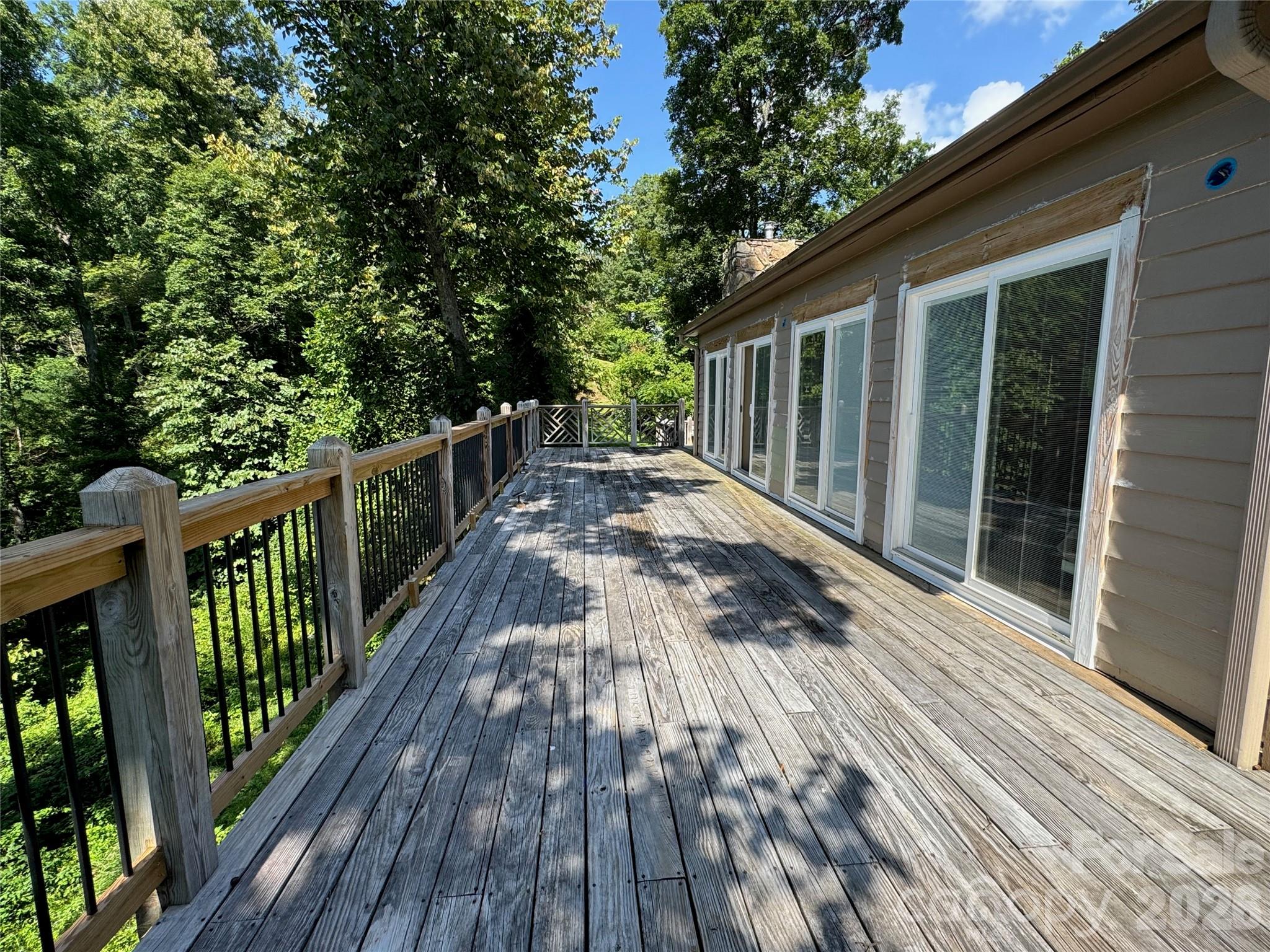 87 Island In The Sky Trail — Weaverville