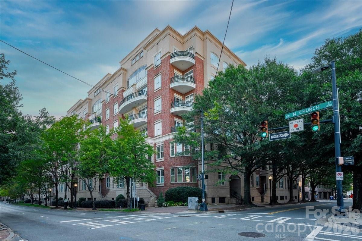 400 N Church Street — Charlotte