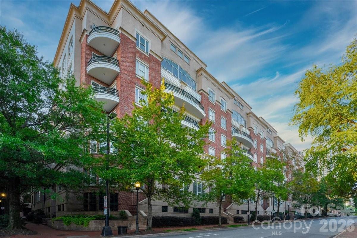 400 N Church Street — Charlotte