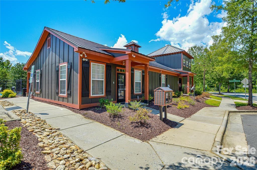 2311 Crosscut Drive — Charlotte