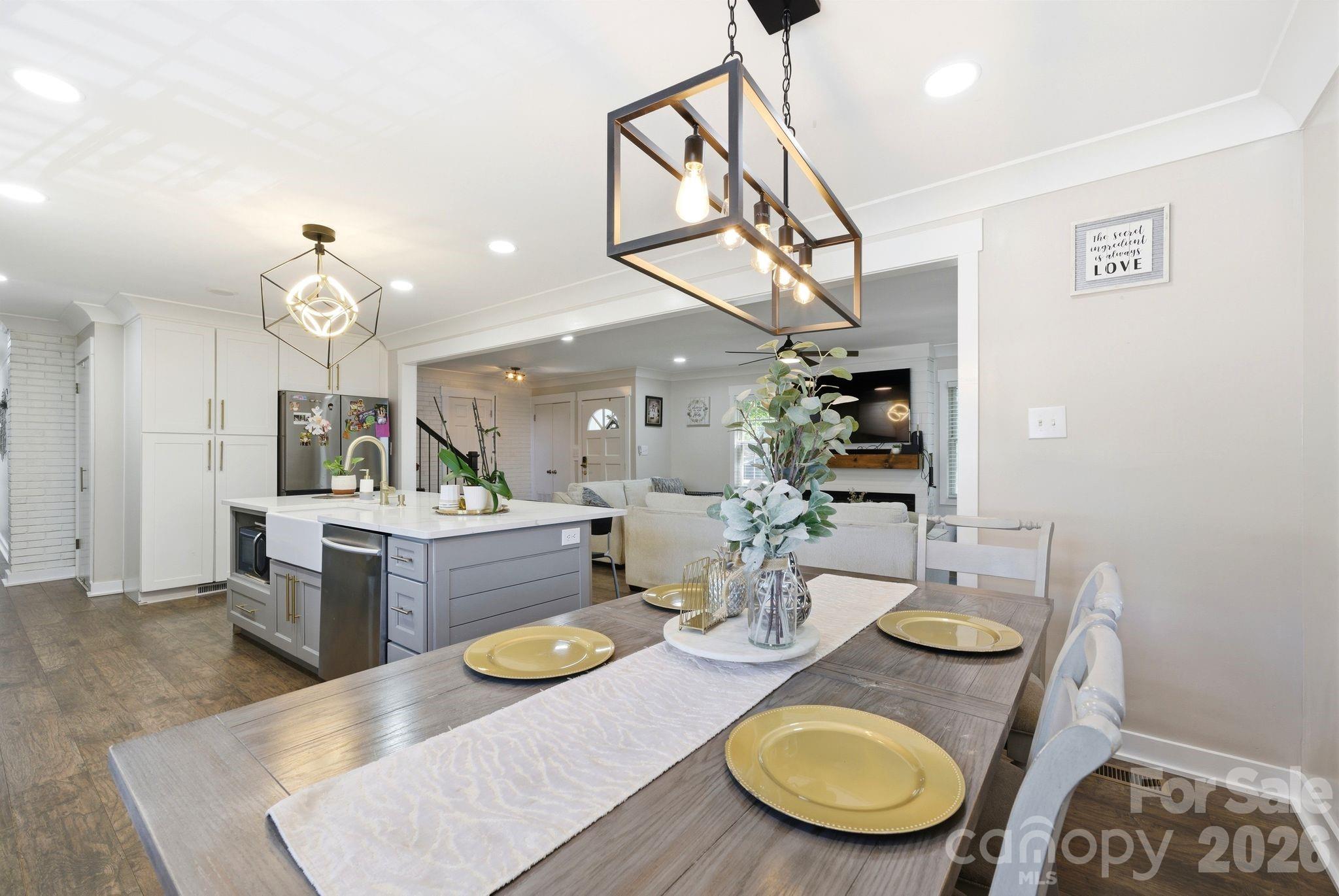 701 E Iowa Avenue — Bessemer City