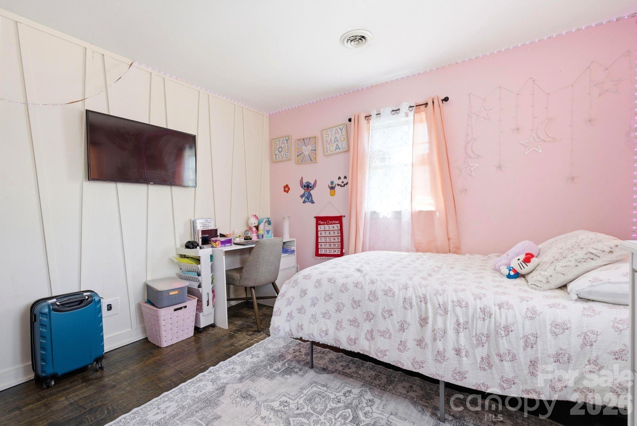 701 E Iowa Avenue — Bessemer City