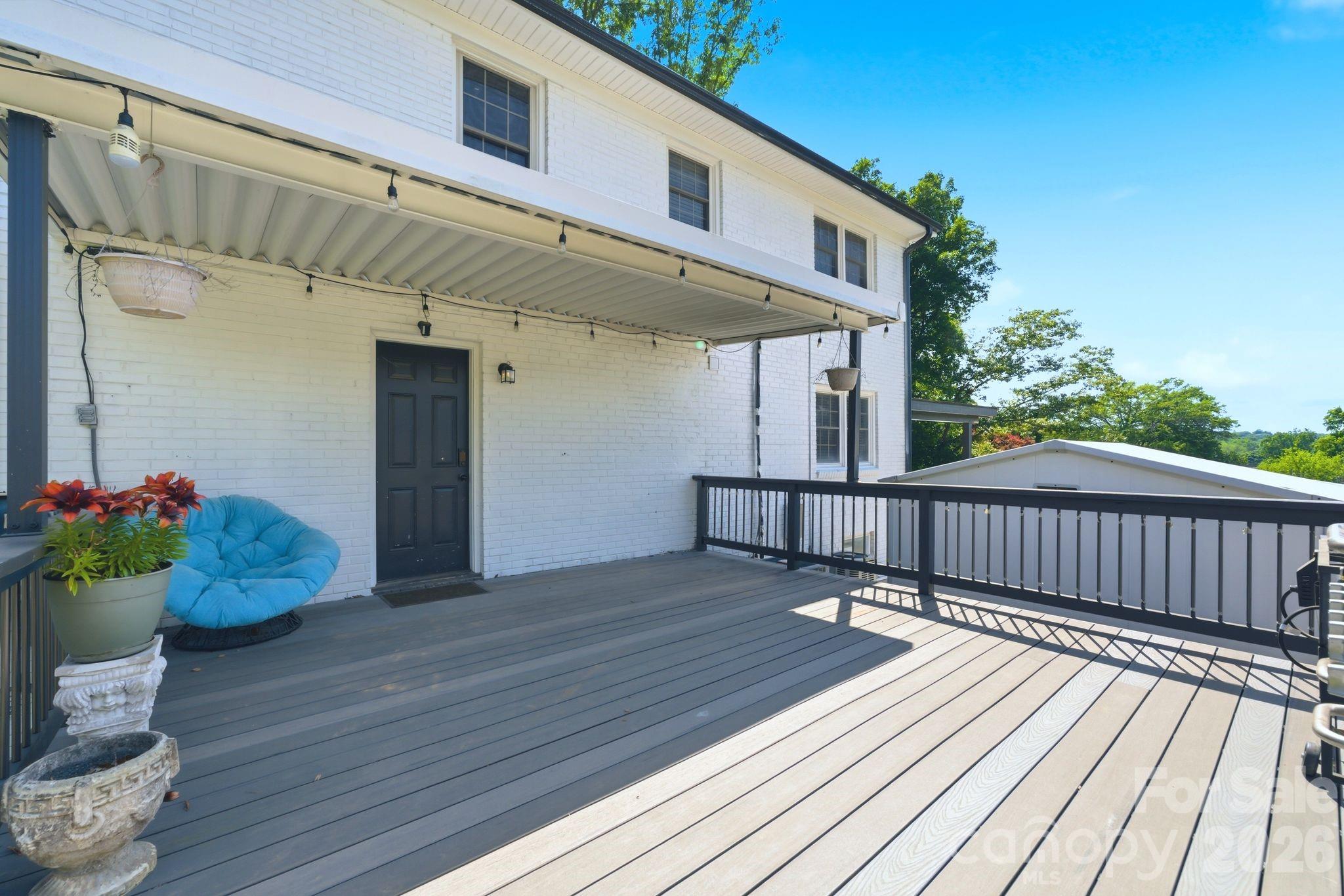 701 E Iowa Avenue — Bessemer City