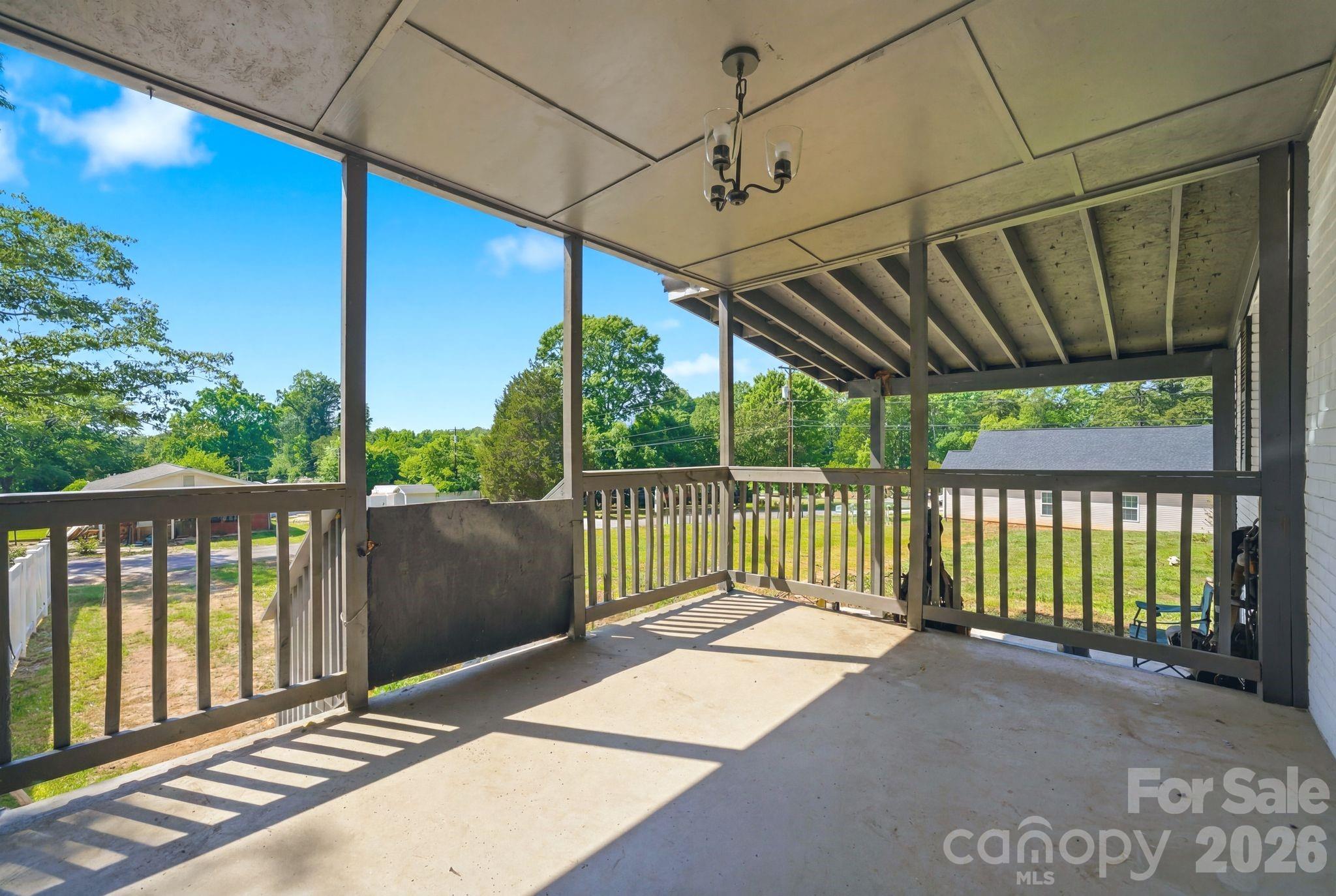 701 E Iowa Avenue — Bessemer City
