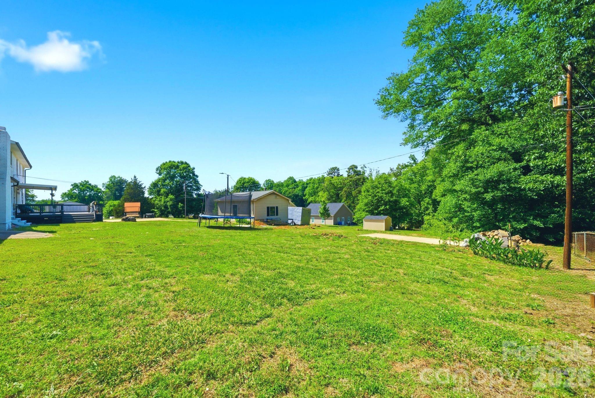 701 E Iowa Avenue — Bessemer City