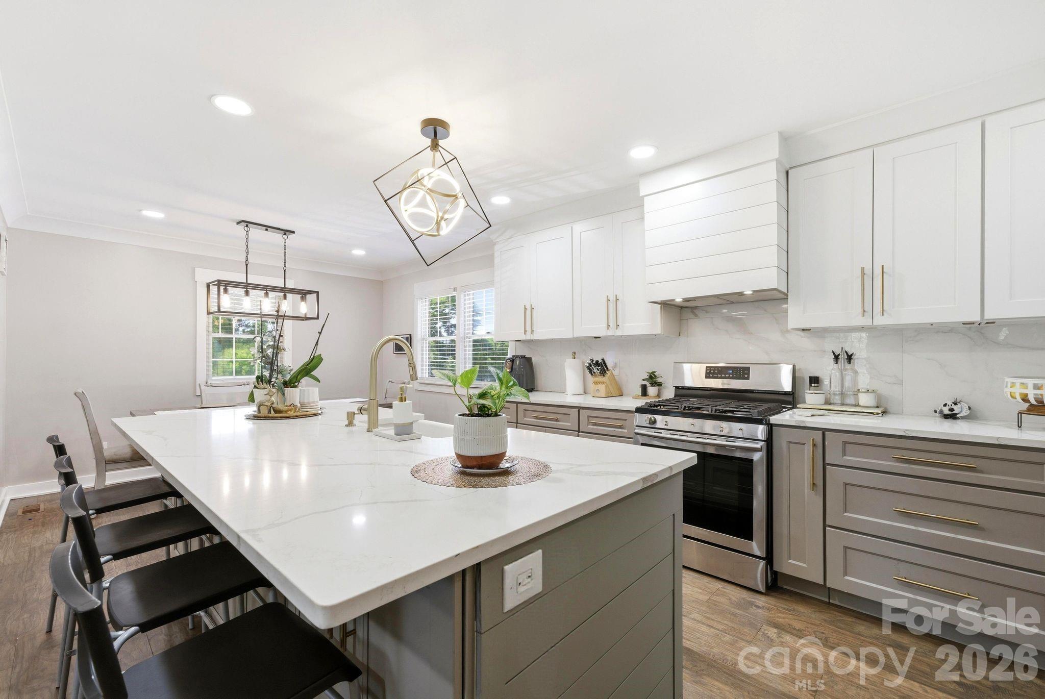 701 E Iowa Avenue — Bessemer City