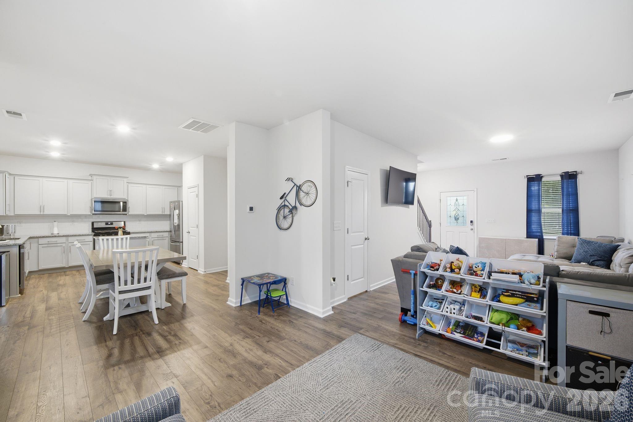 125 Gray Willow Street — Mooresville