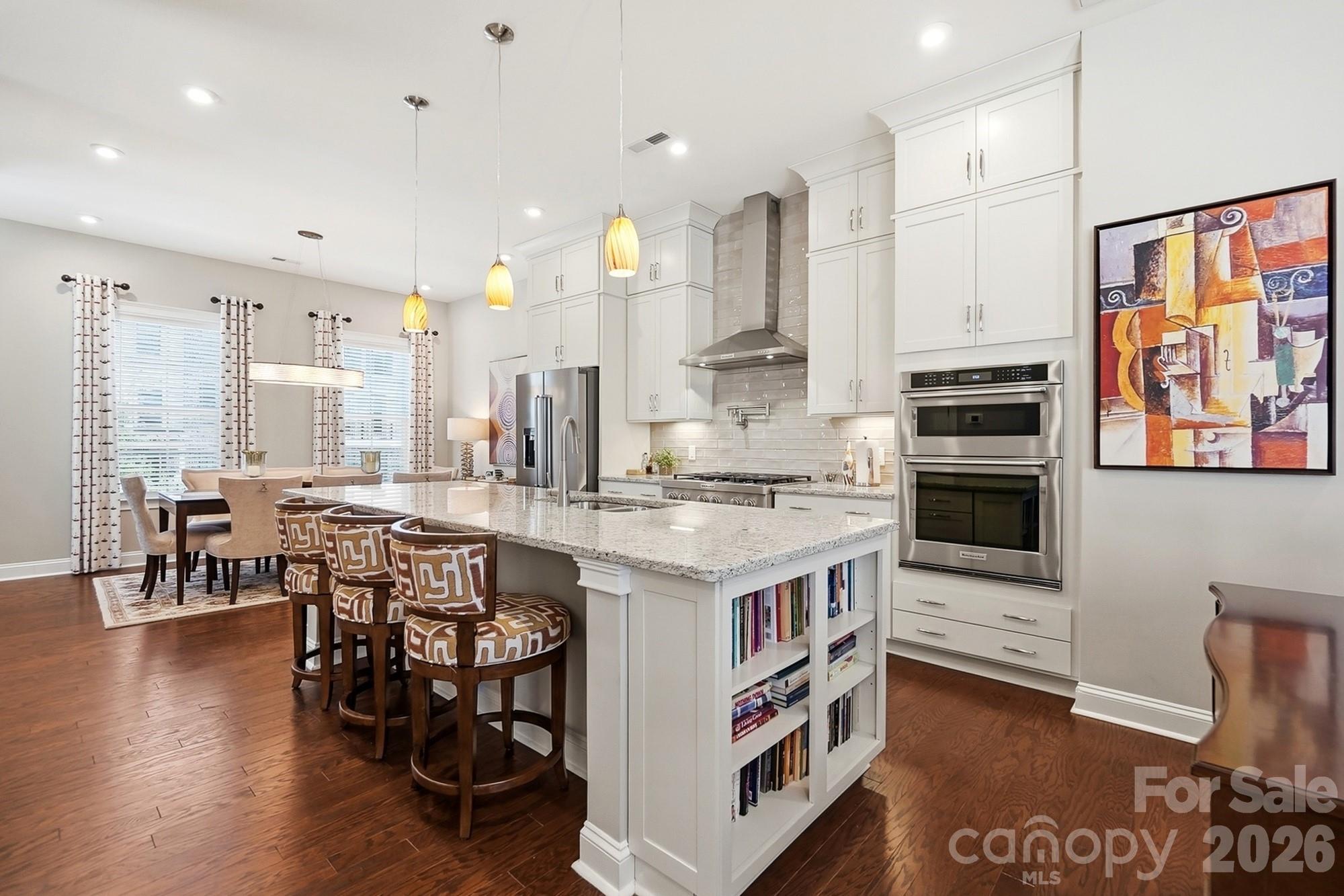 2526 Kenmore Avenue — Charlotte