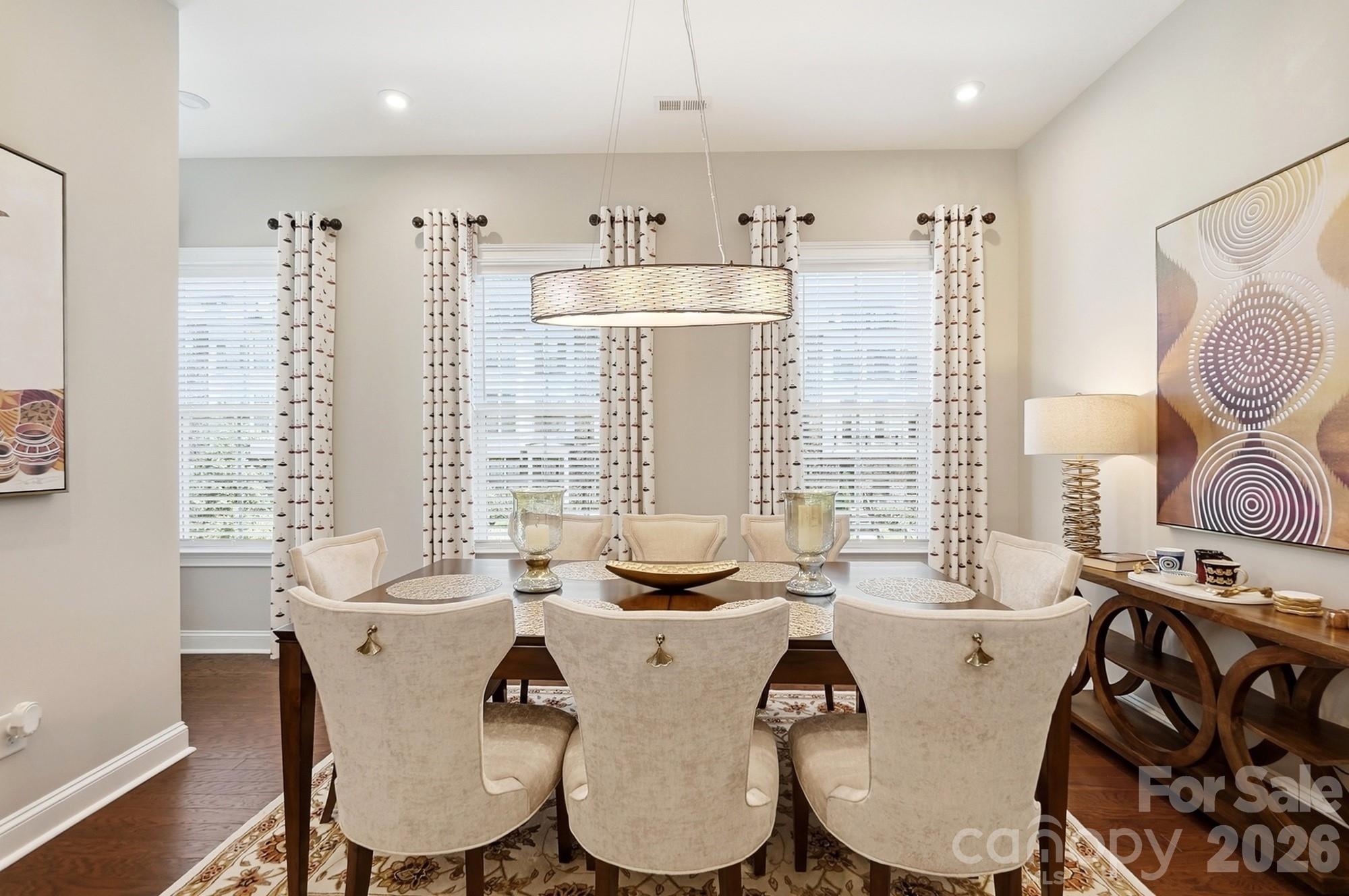 2526 Kenmore Avenue — Charlotte