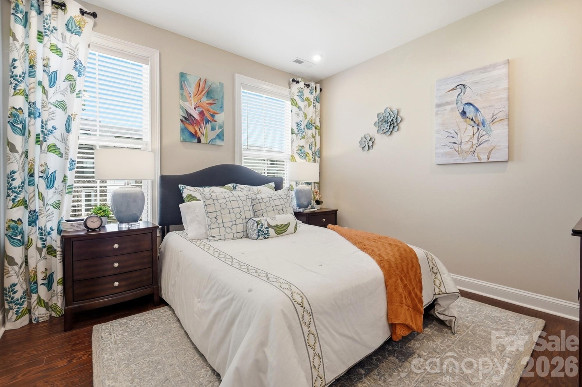 2526 Kenmore Avenue — Charlotte