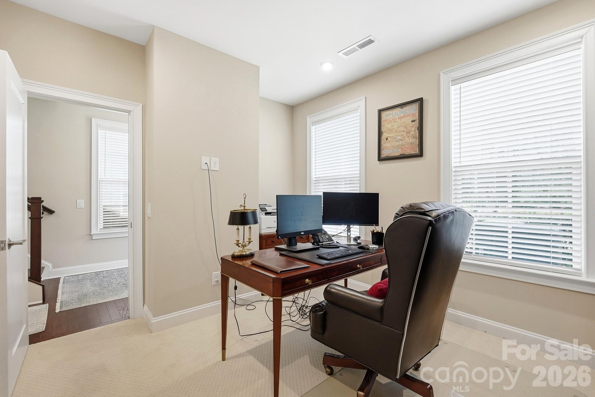 2526 Kenmore Avenue — Charlotte