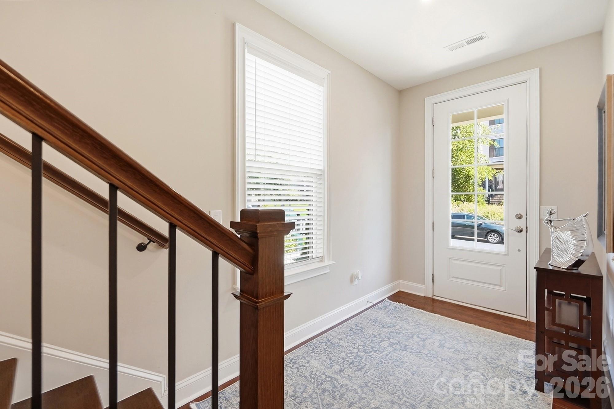 2526 Kenmore Avenue — Charlotte