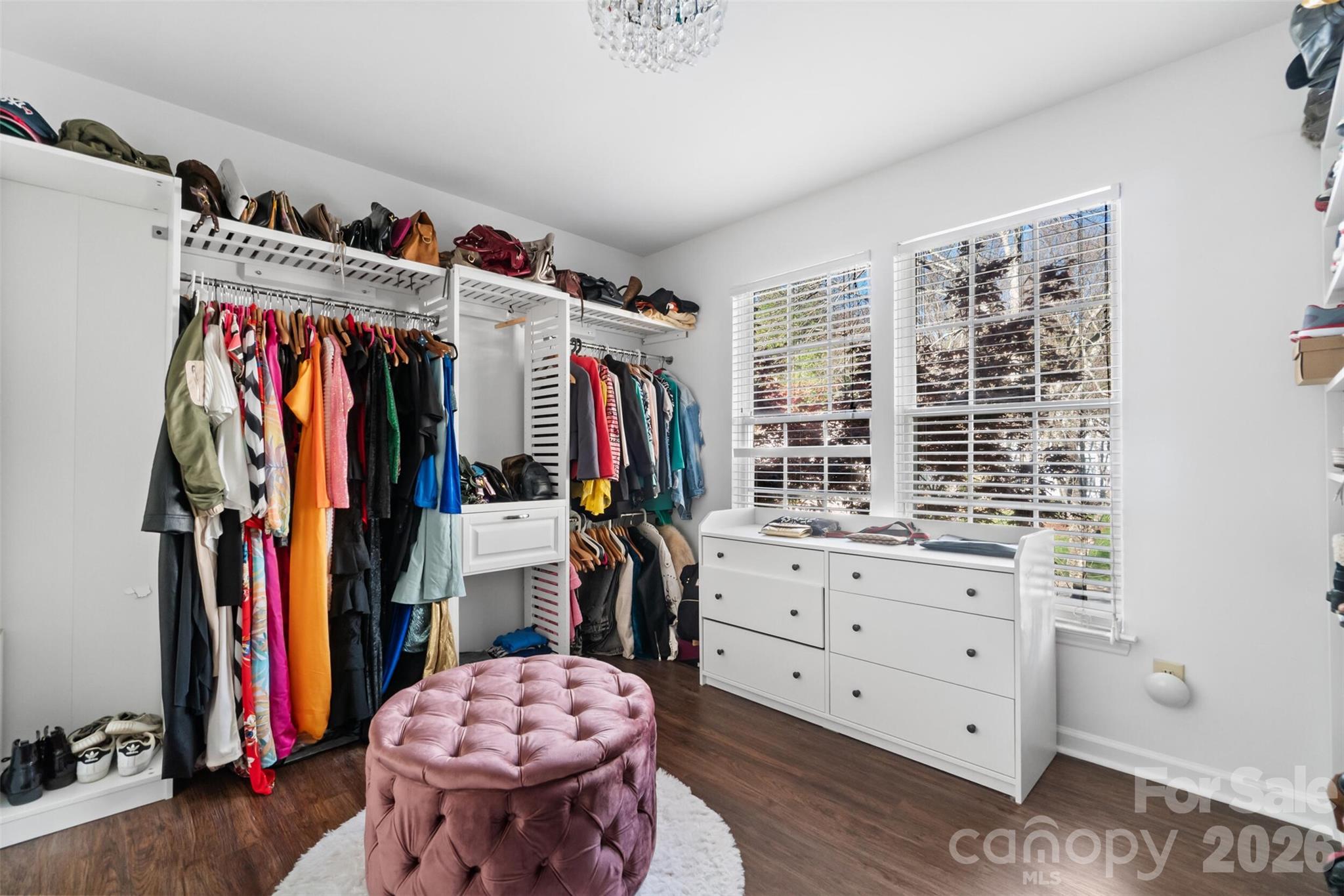 6239 Skyline Drive — Charlotte