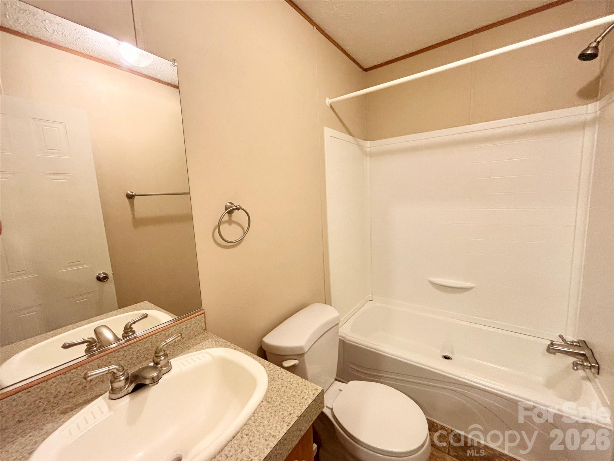 72 S Greenleaf Road — Hendersonville