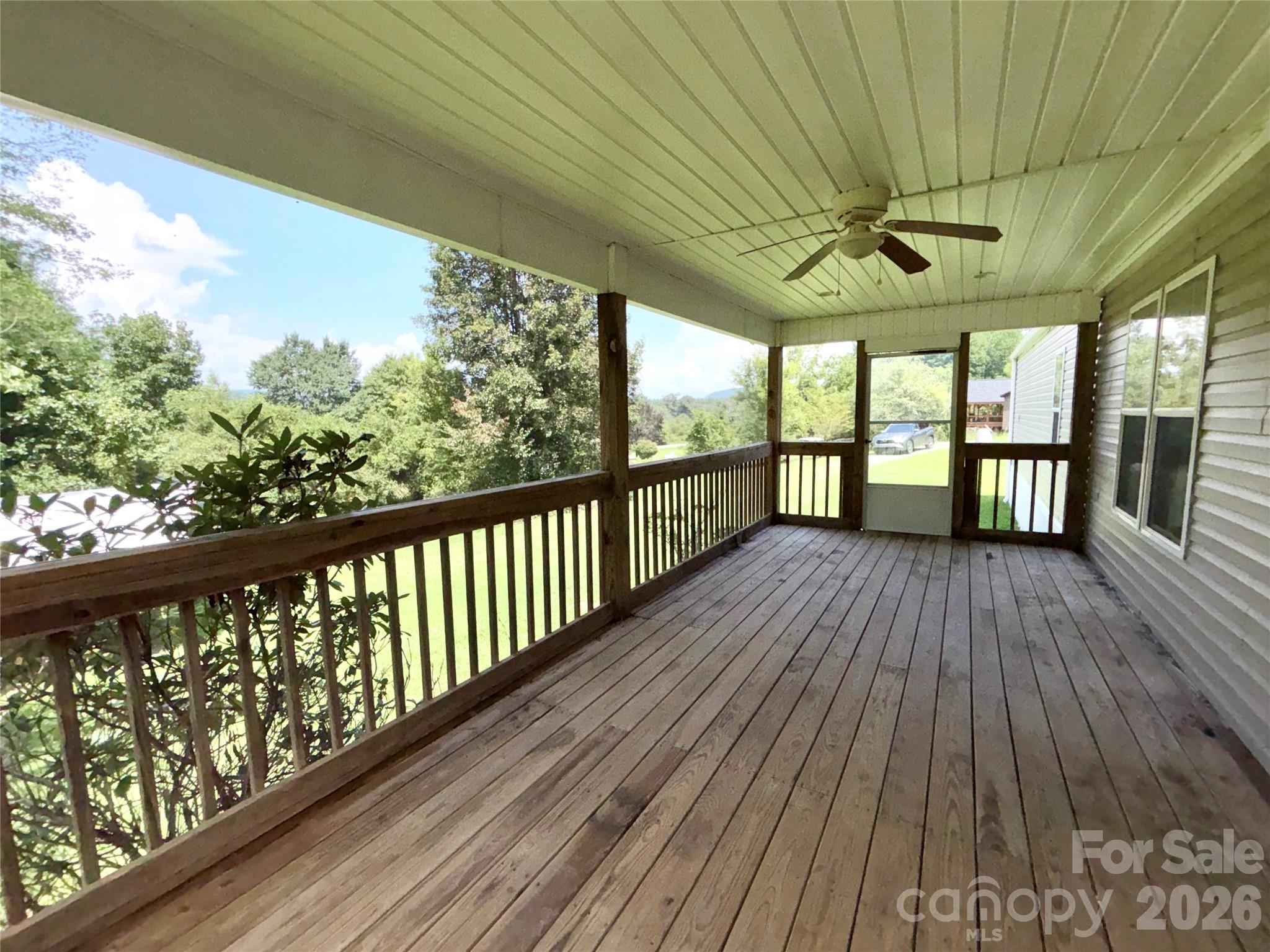 72 S Greenleaf Road — Hendersonville