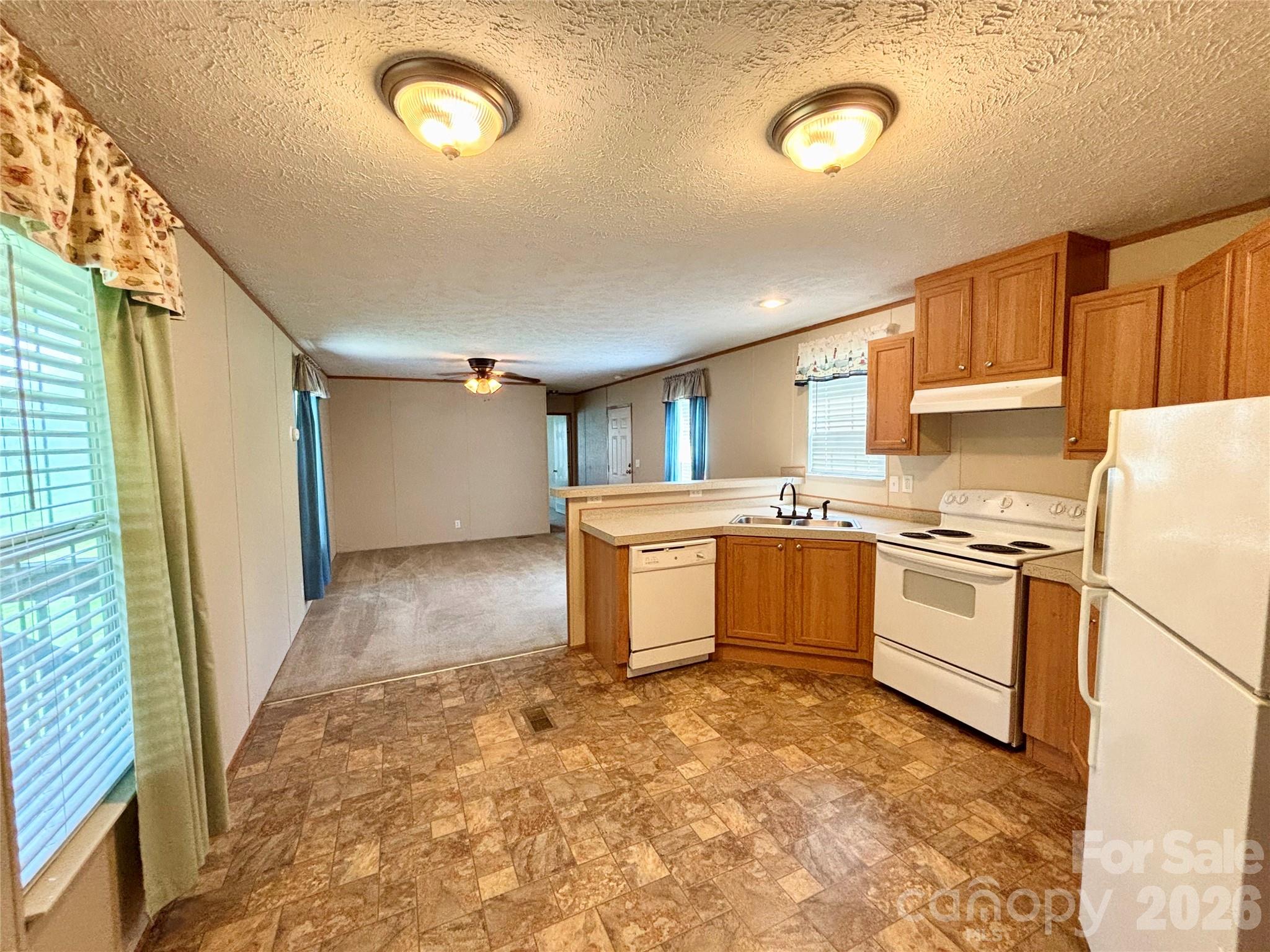 72 S Greenleaf Road — Hendersonville