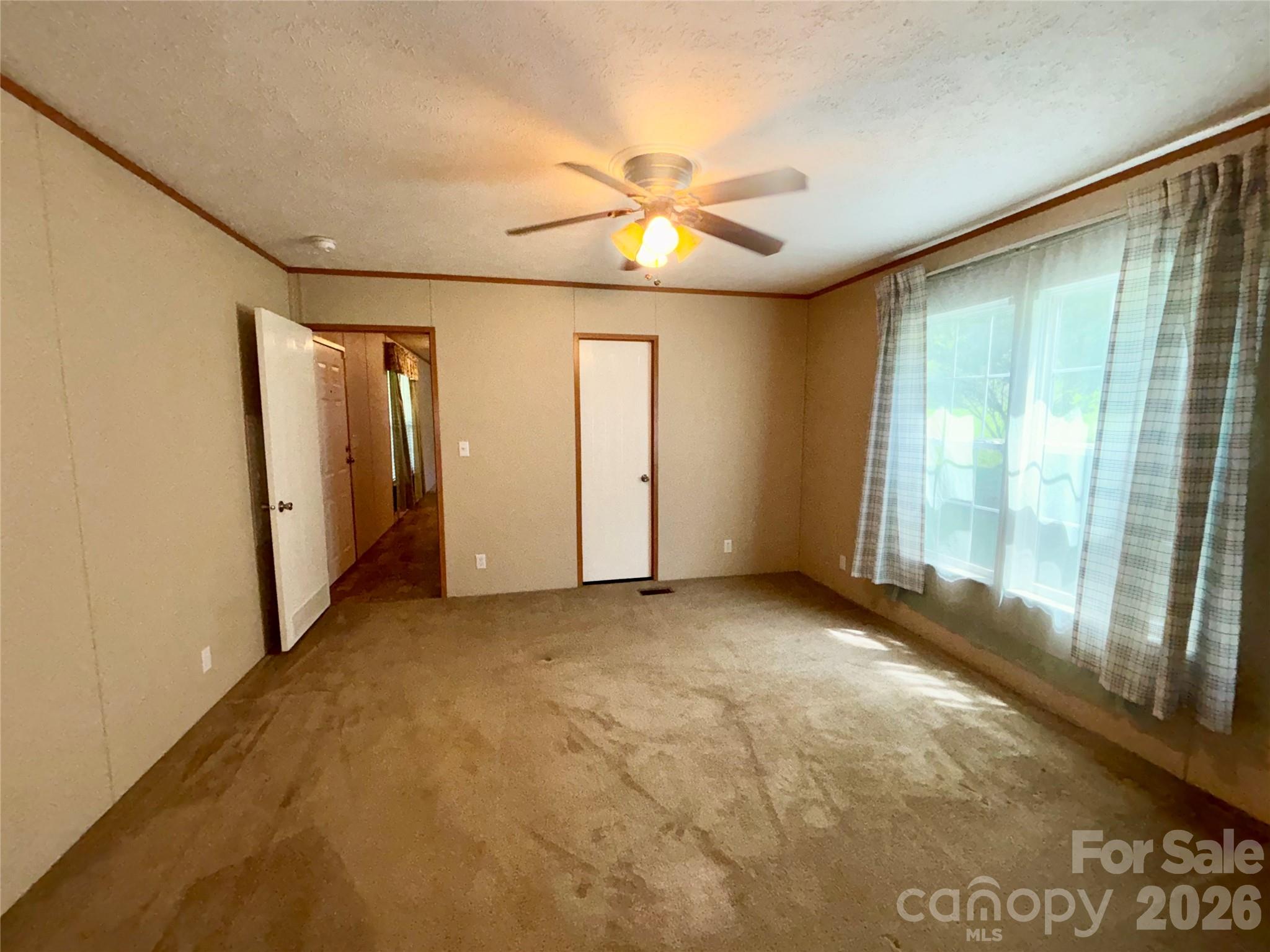 72 S Greenleaf Road — Hendersonville