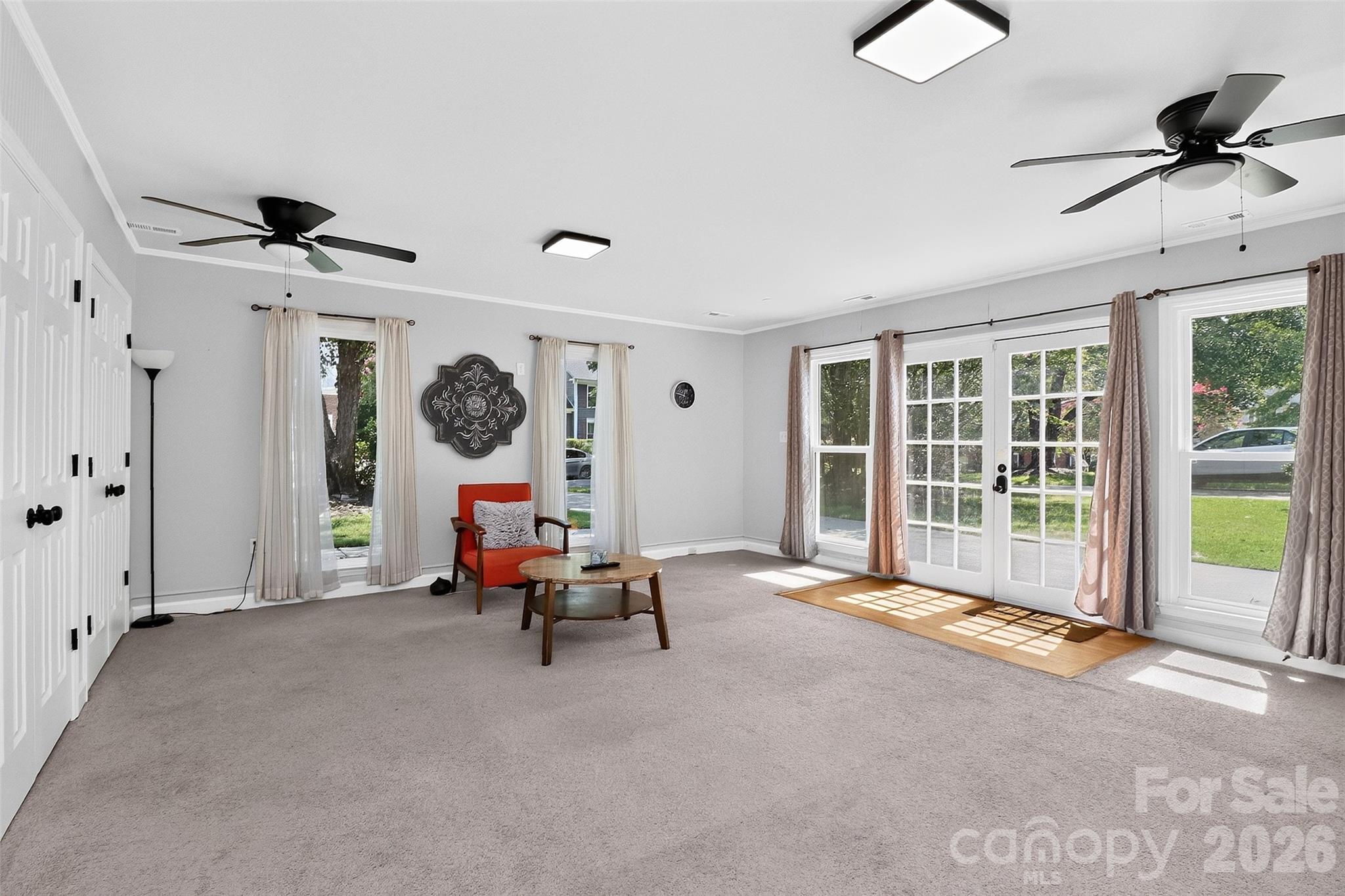 4015 Thistledown Court — Charlotte