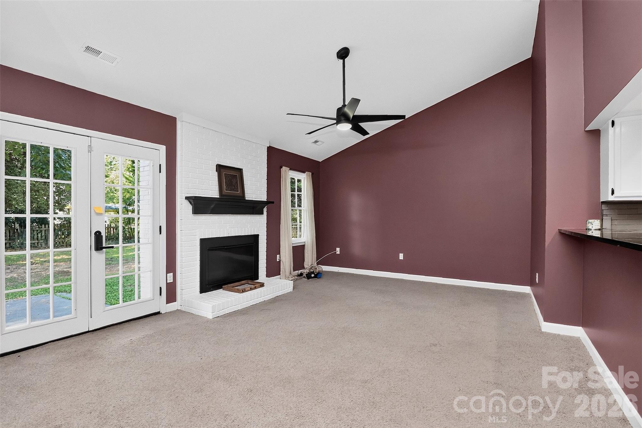 4015 Thistledown Court — Charlotte