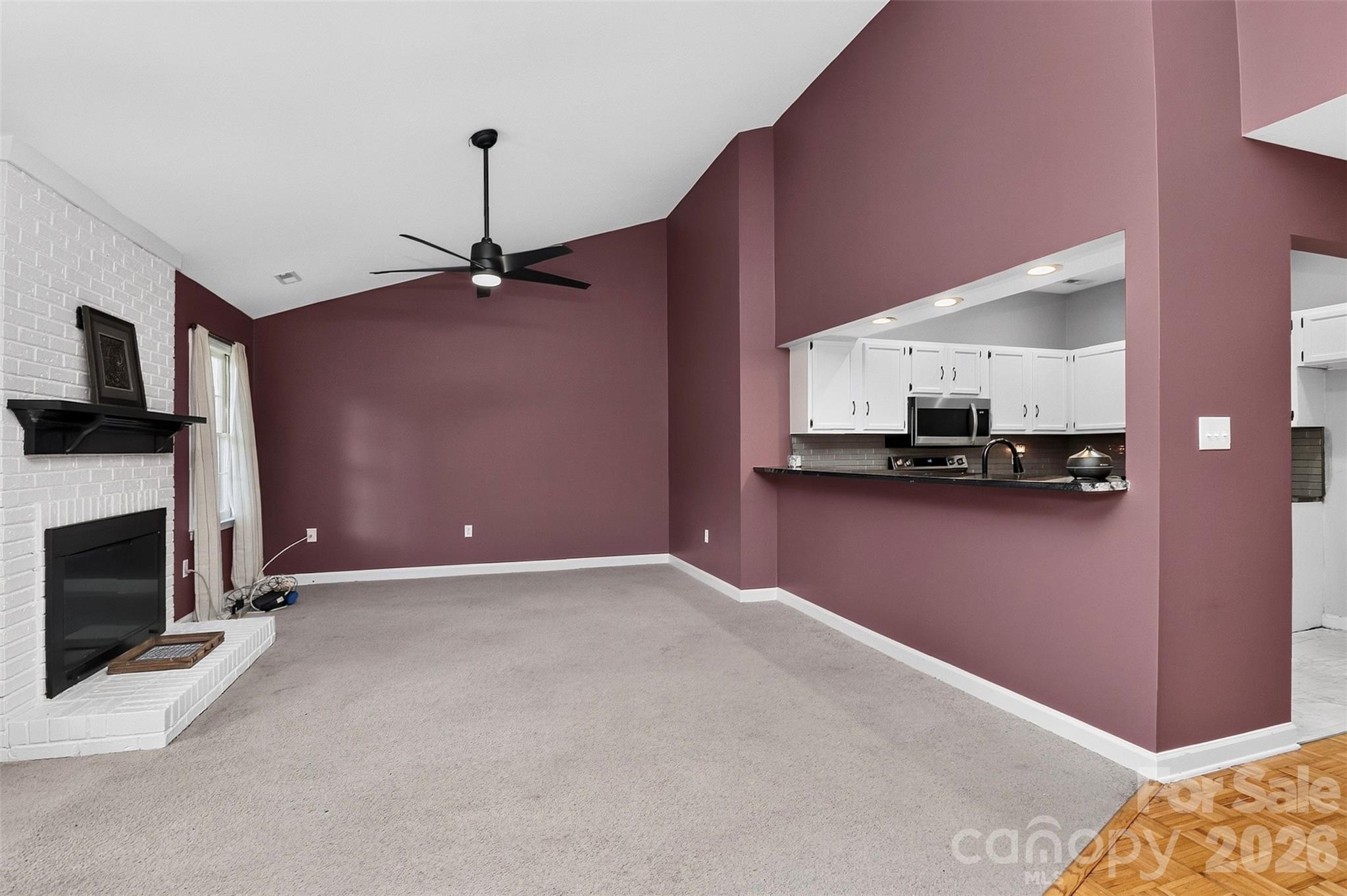 4015 Thistledown Court — Charlotte