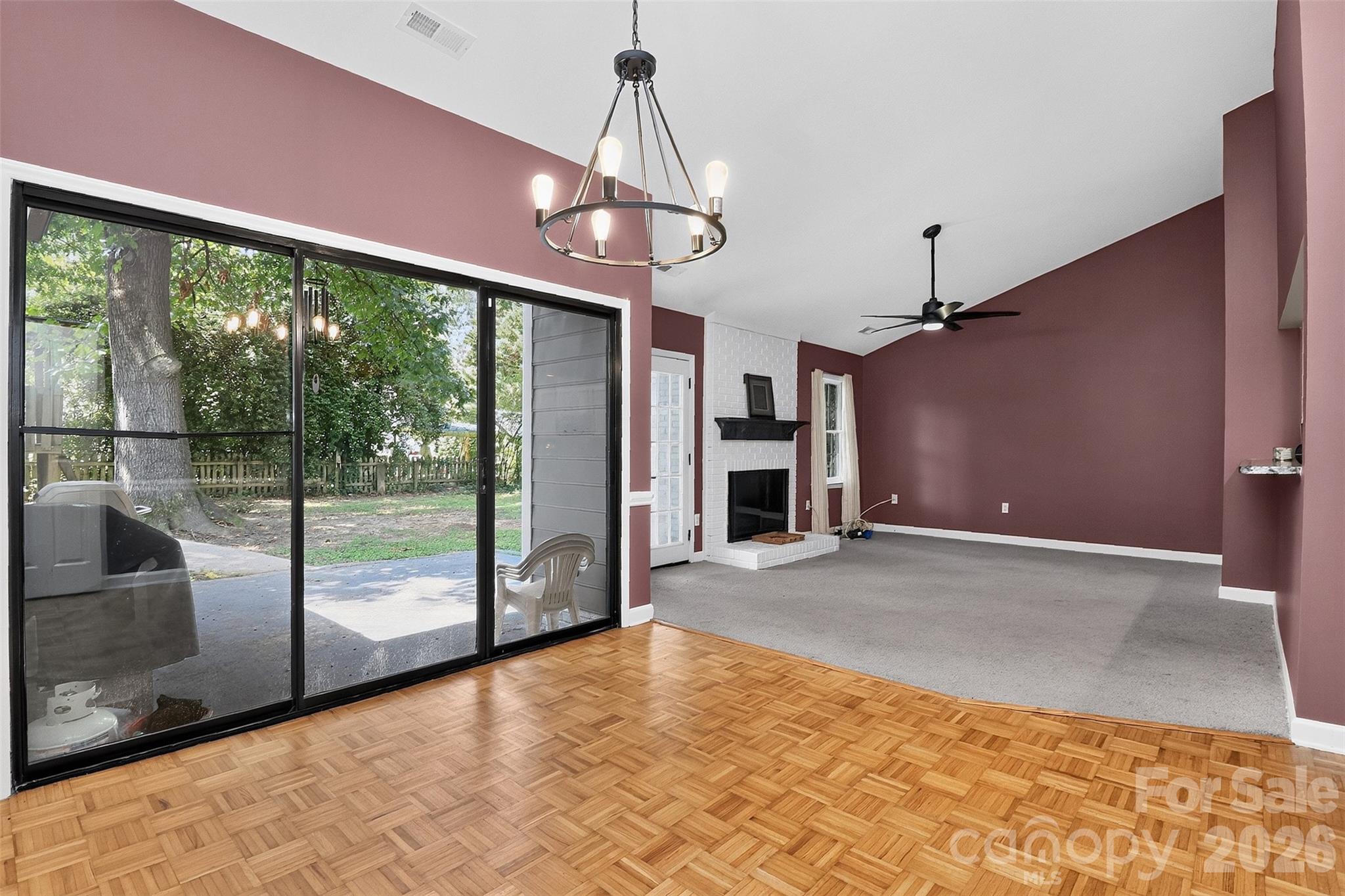 4015 Thistledown Court — Charlotte