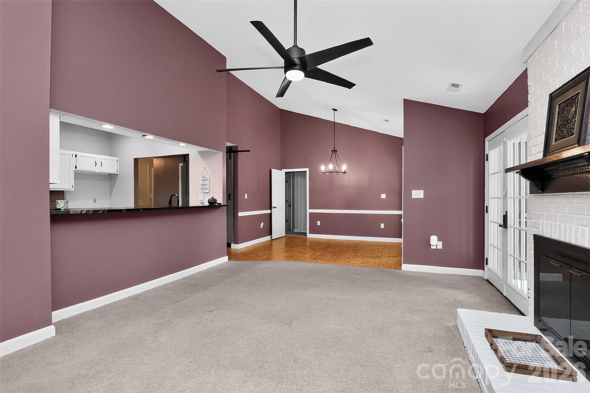 4015 Thistledown Court — Charlotte