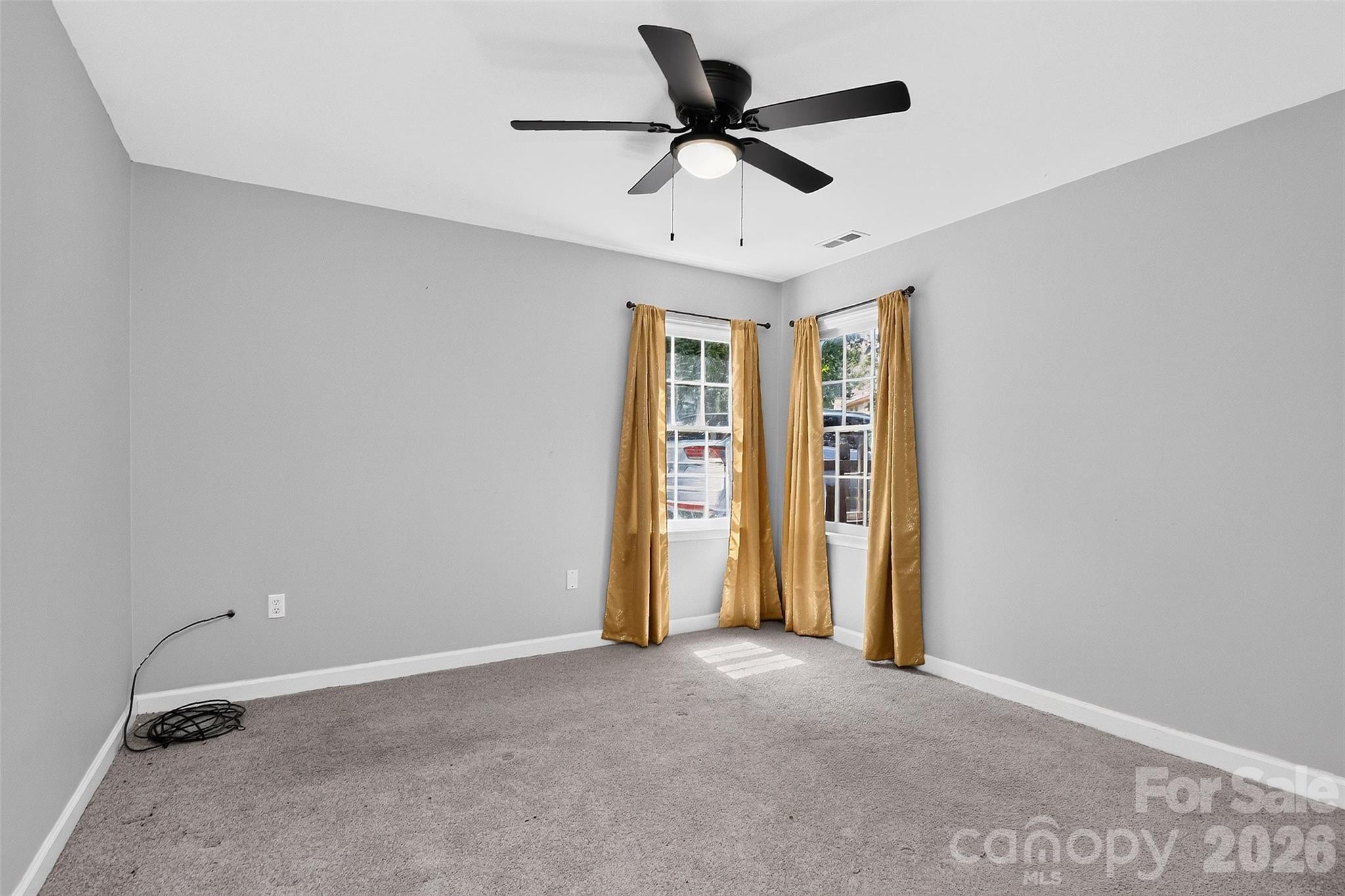 4015 Thistledown Court — Charlotte